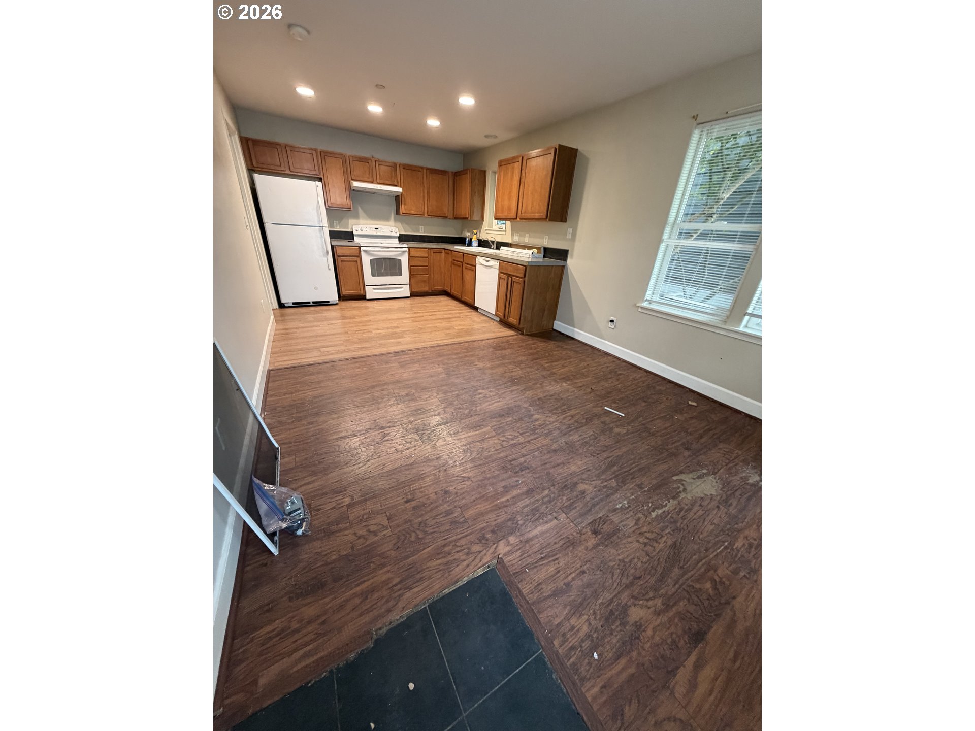 Photo #9: 602223802 Listing: Photo #9