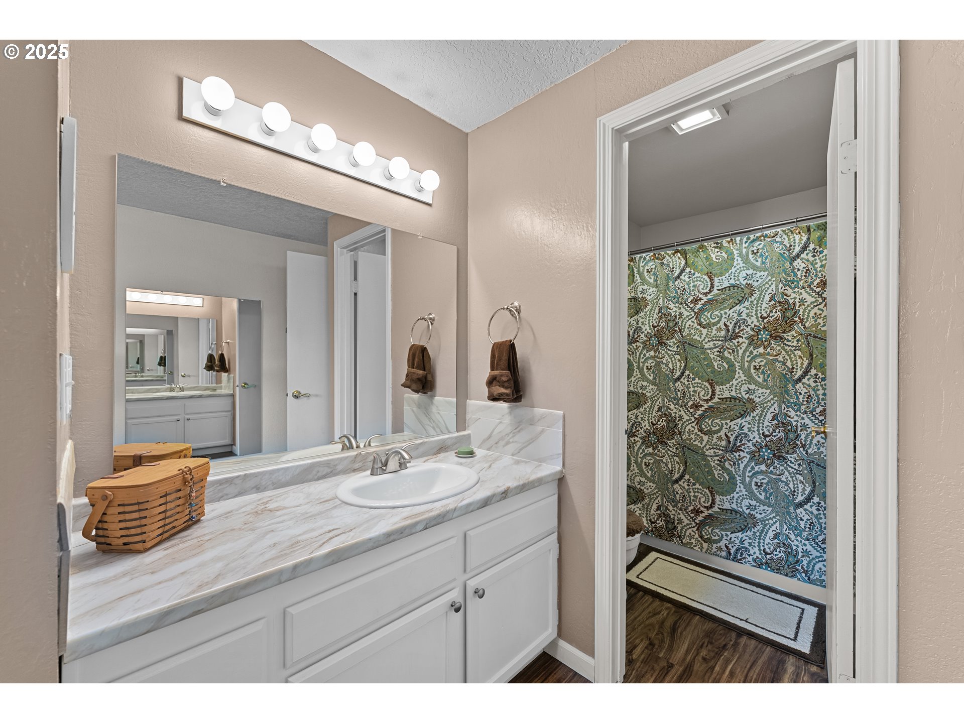Photo #13: 602689141 Listing: Photo #13