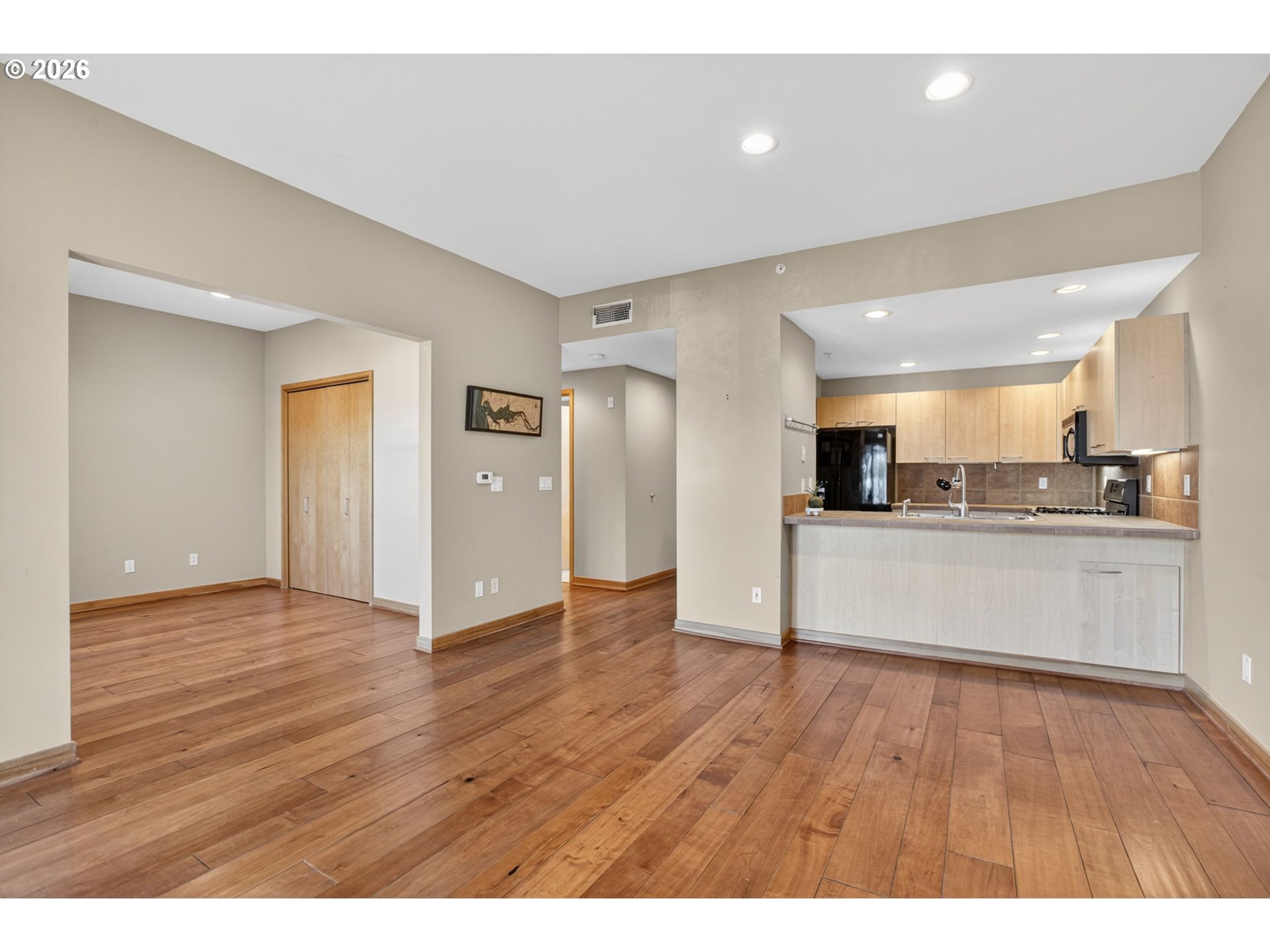 Photo #34: 602702942 Listing: Photo #34