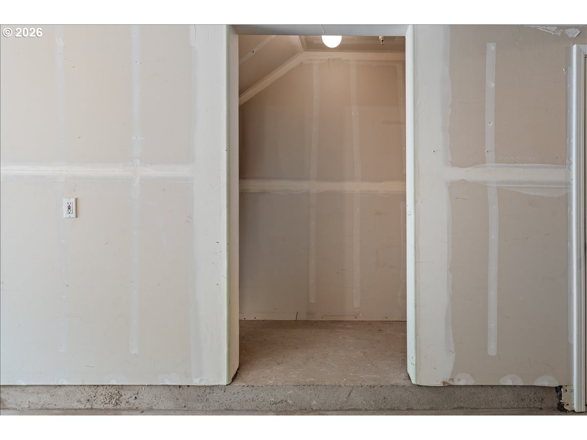 Photo #8: 603164920 Listing: Photo #8
