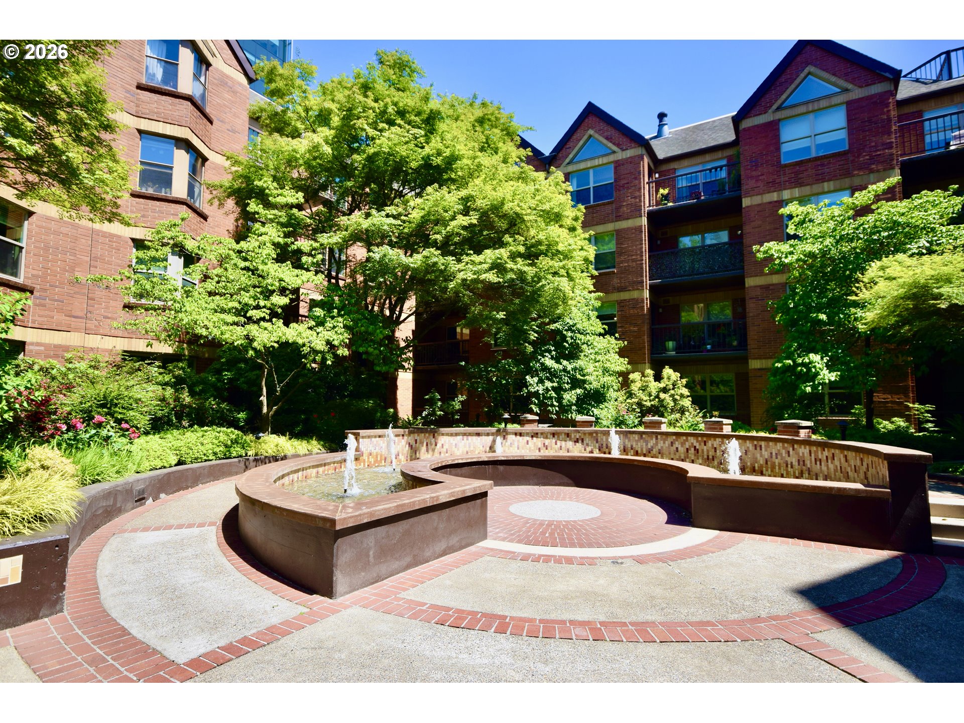 Photo #13: 604116583 Listing: Photo #13