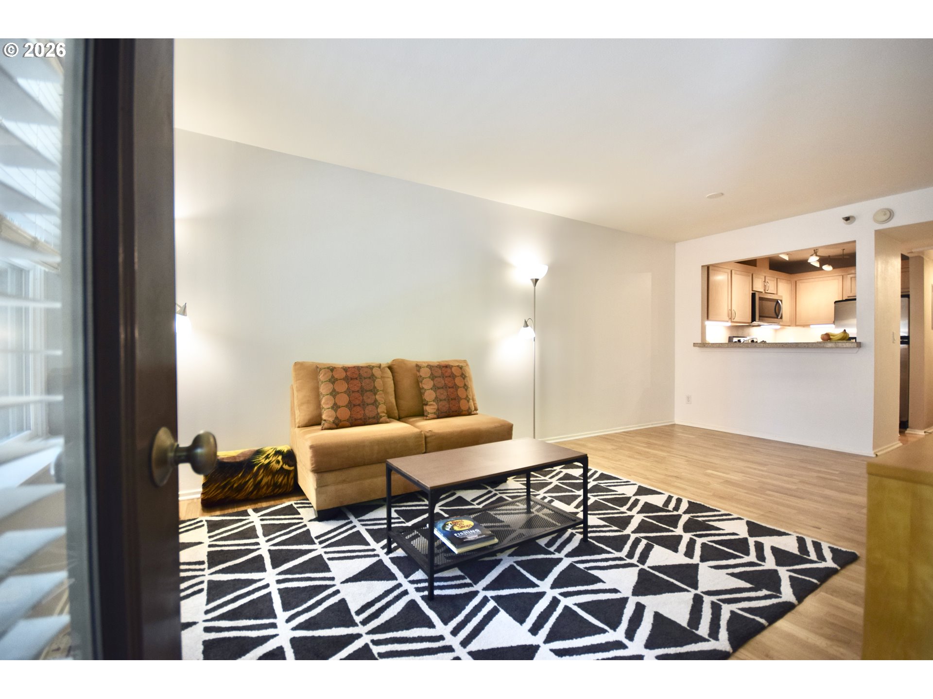 Photo #7: 604116583 Listing: Photo #7