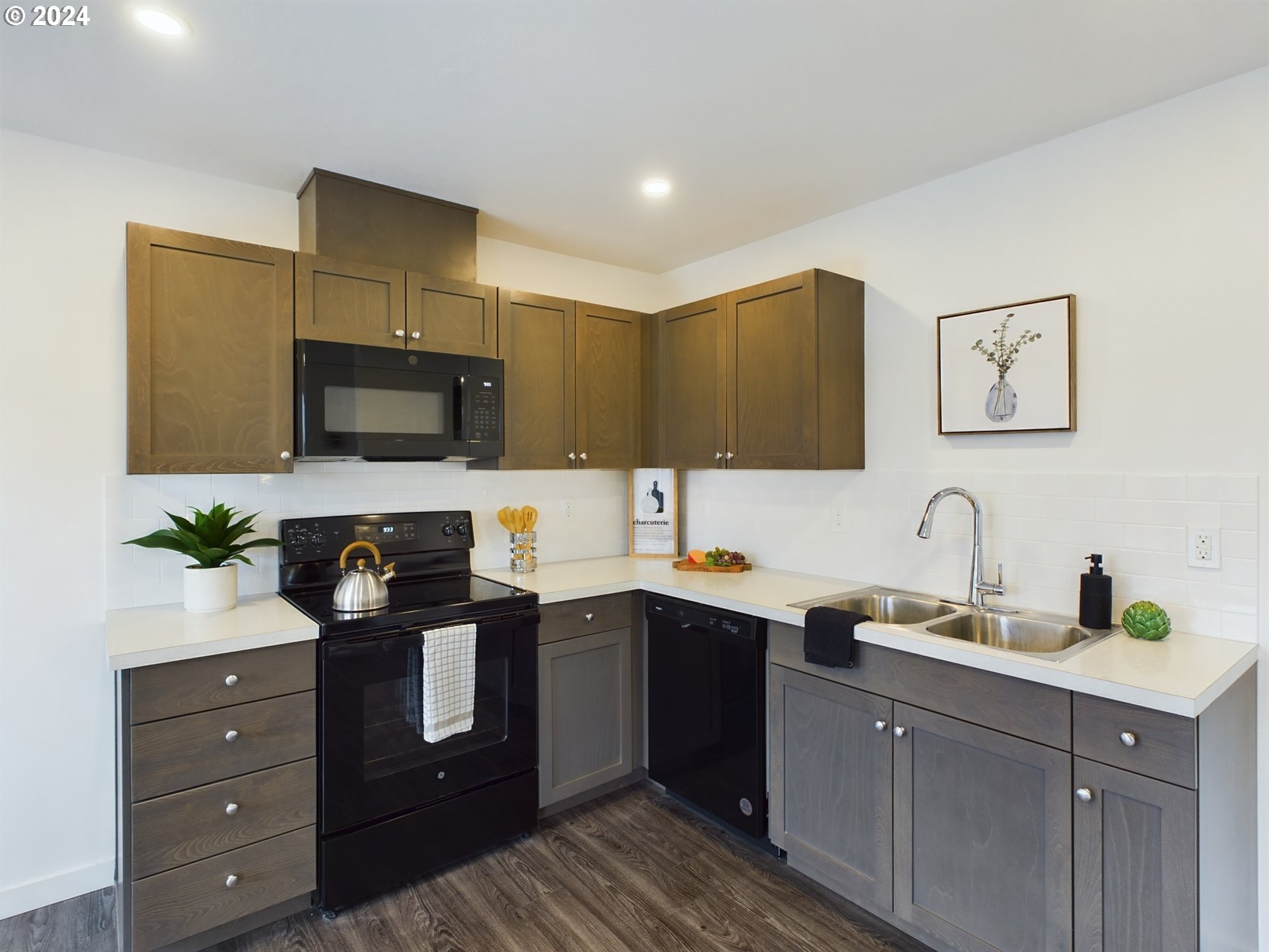 221 MERRICK AVE, Umatilla, OR, 97882