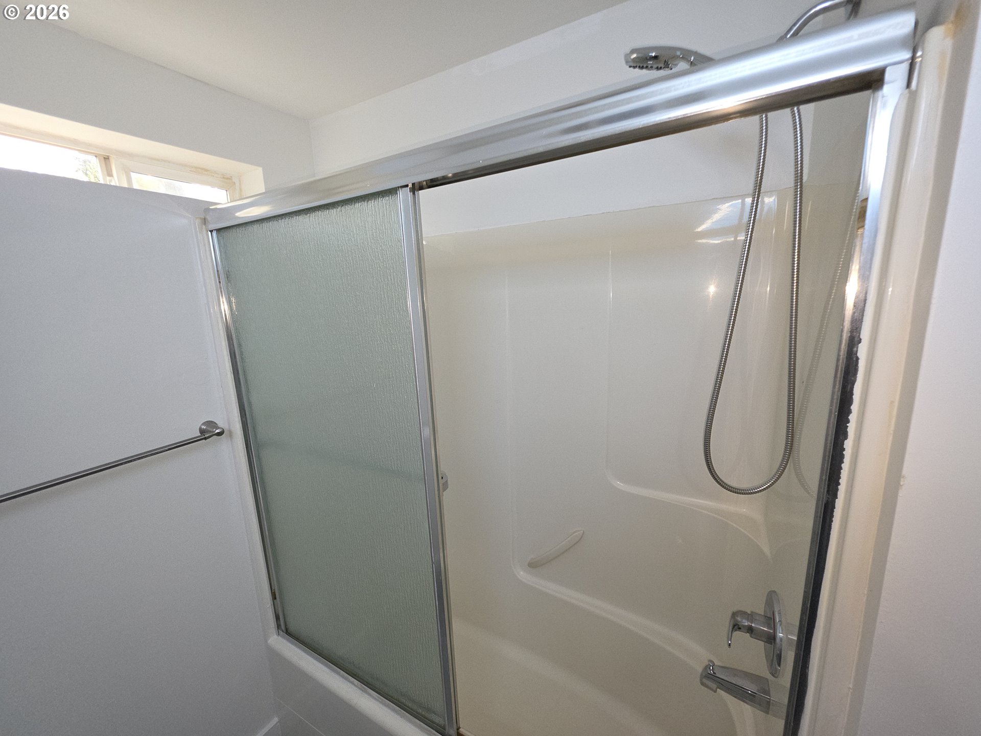 Photo #9: 604234842 Listing: Photo #9