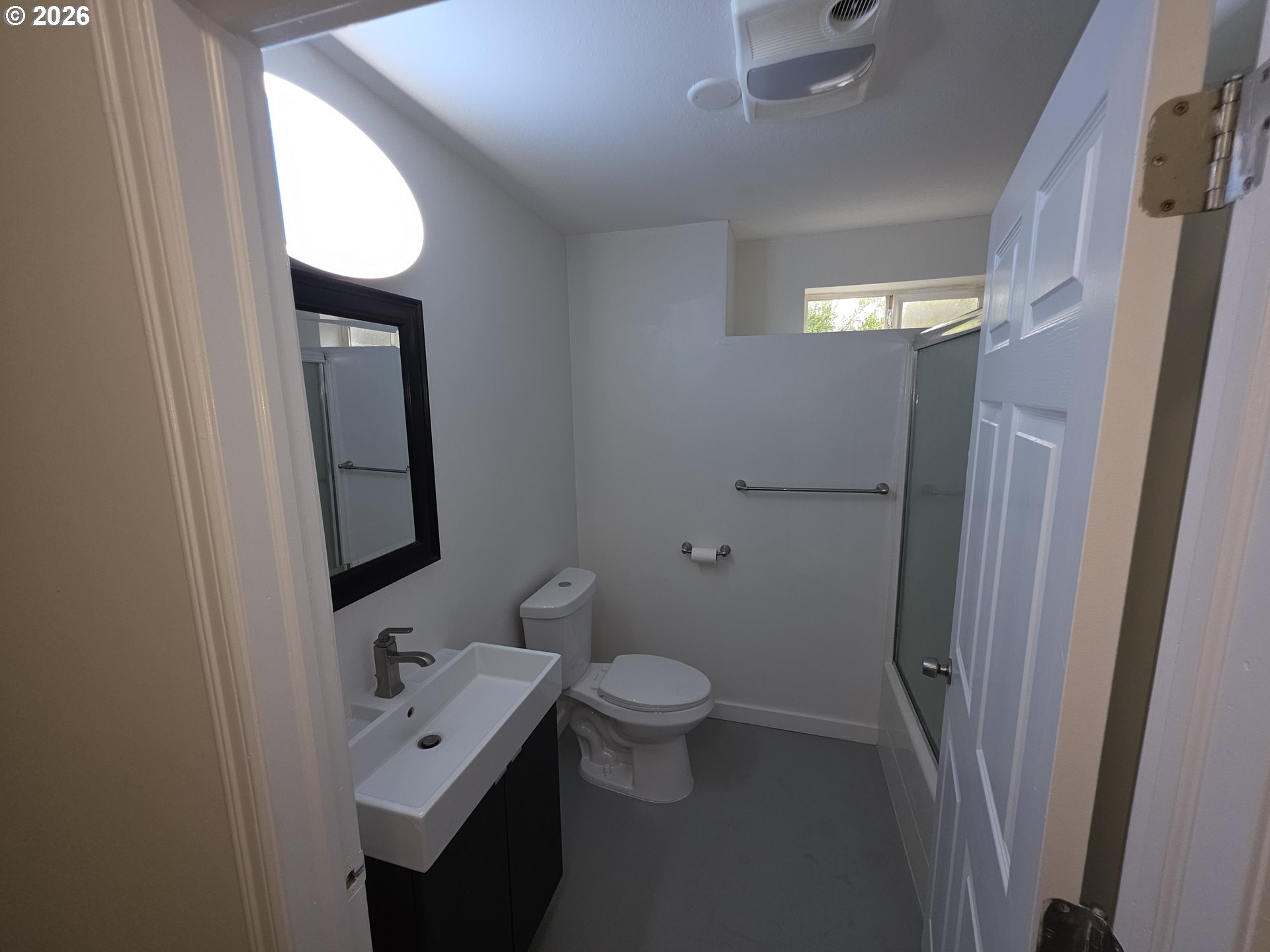 Photo #8: 604234842 Listing: Photo #8