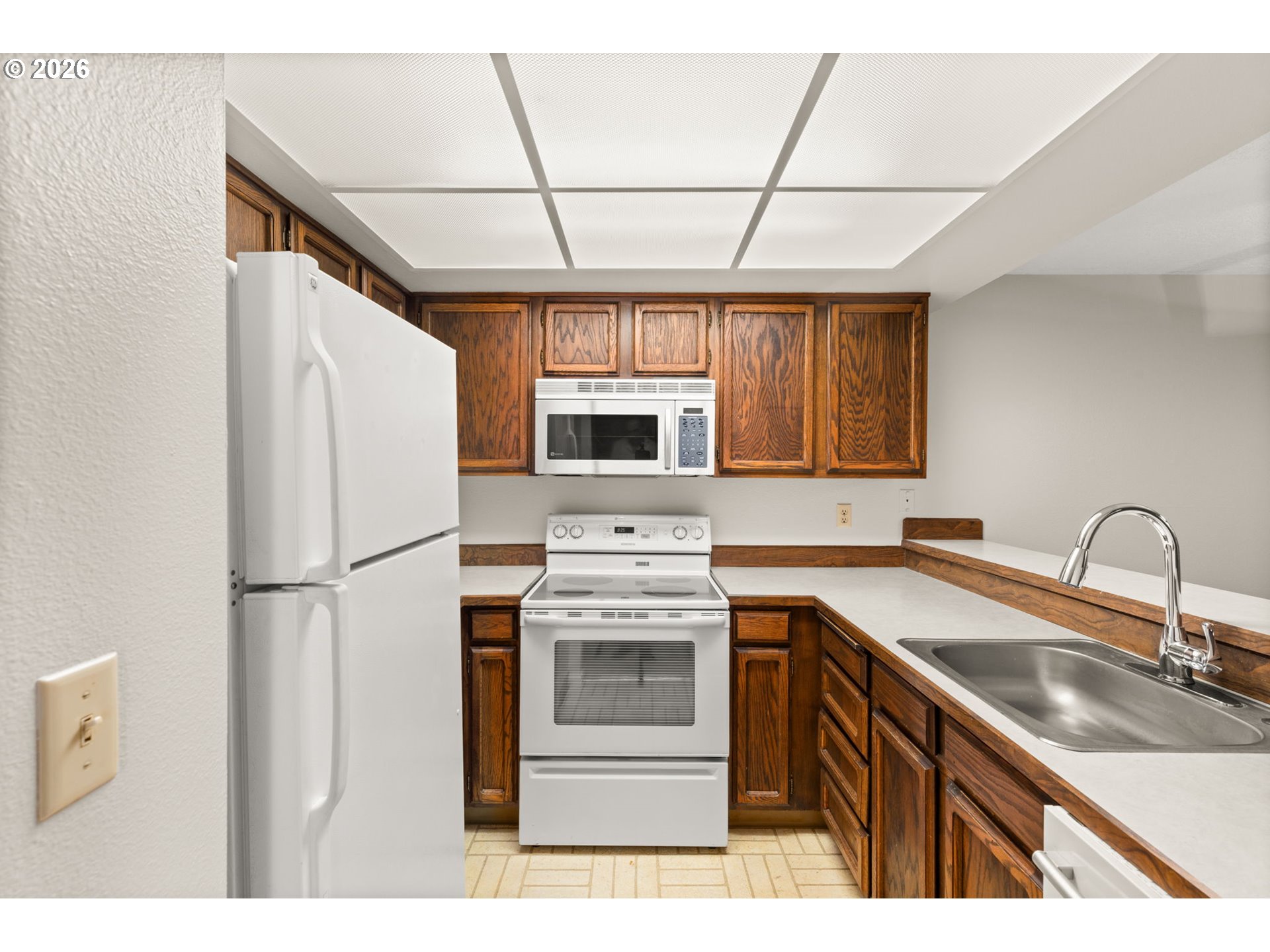 Photo #10: 604237696 Listing: Photo #10