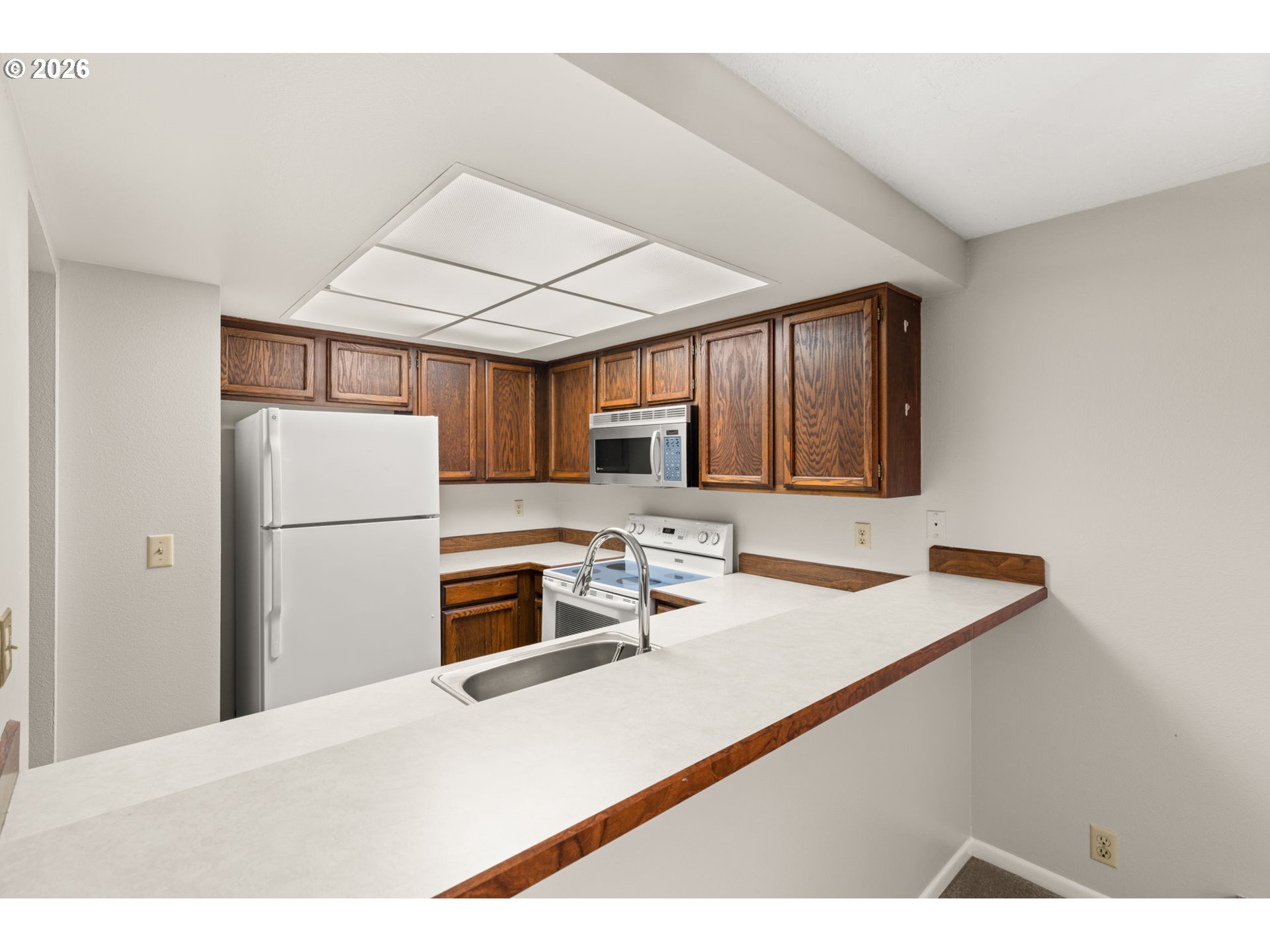 Photo #6: 604237696 Listing: Photo #6