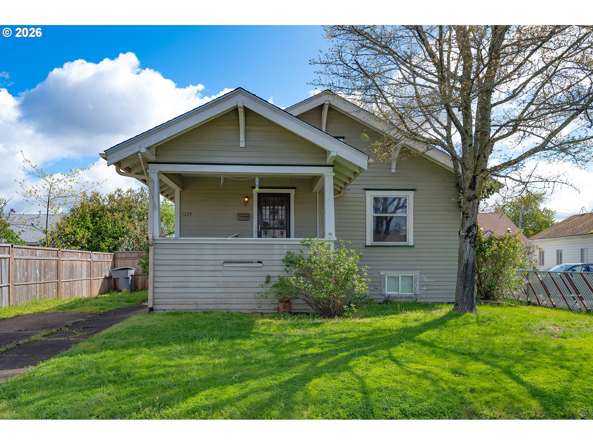 975 N 16TH ST, Cottage Grove, OR, 97424
