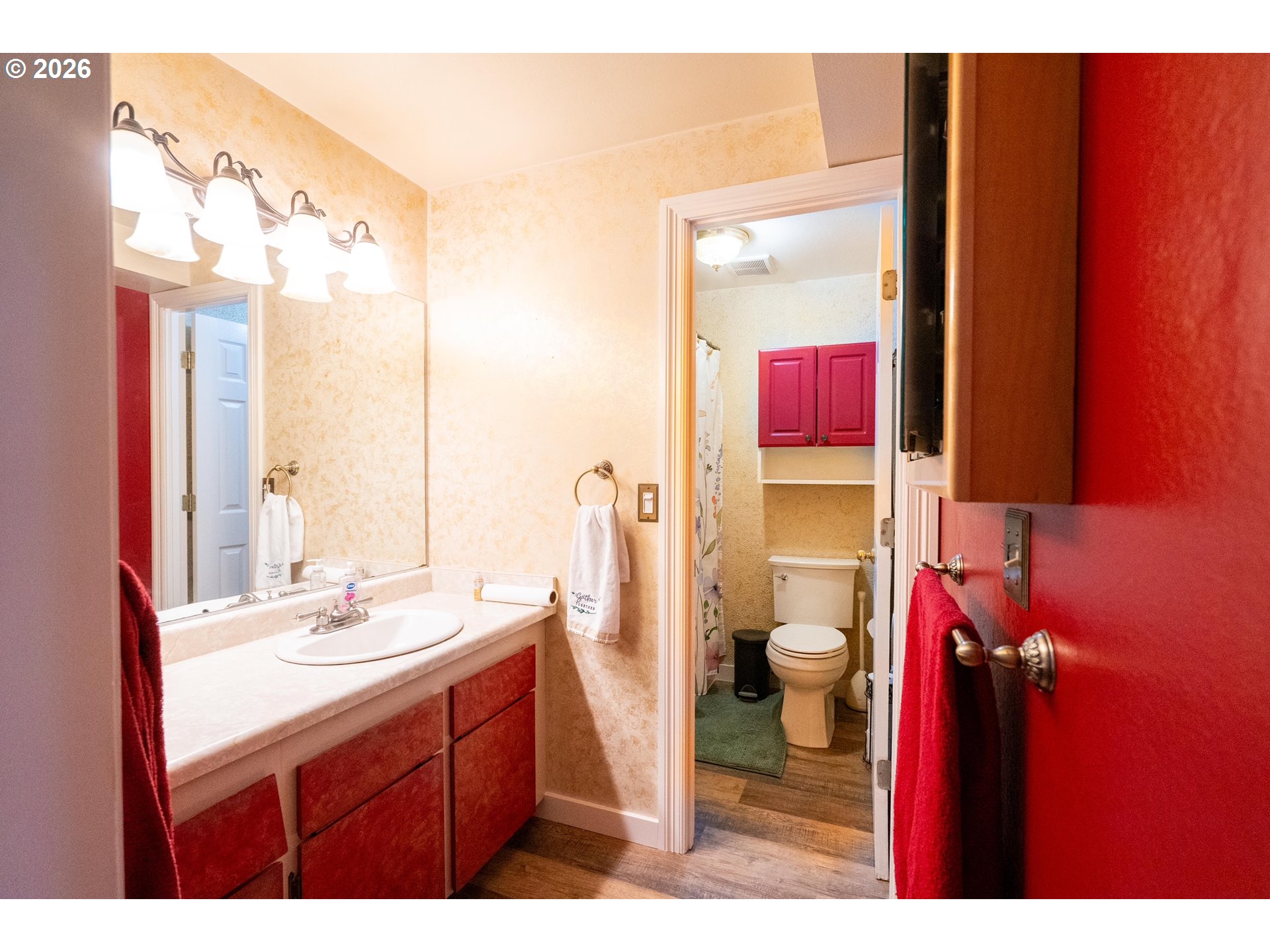 Property photo 11 of 27