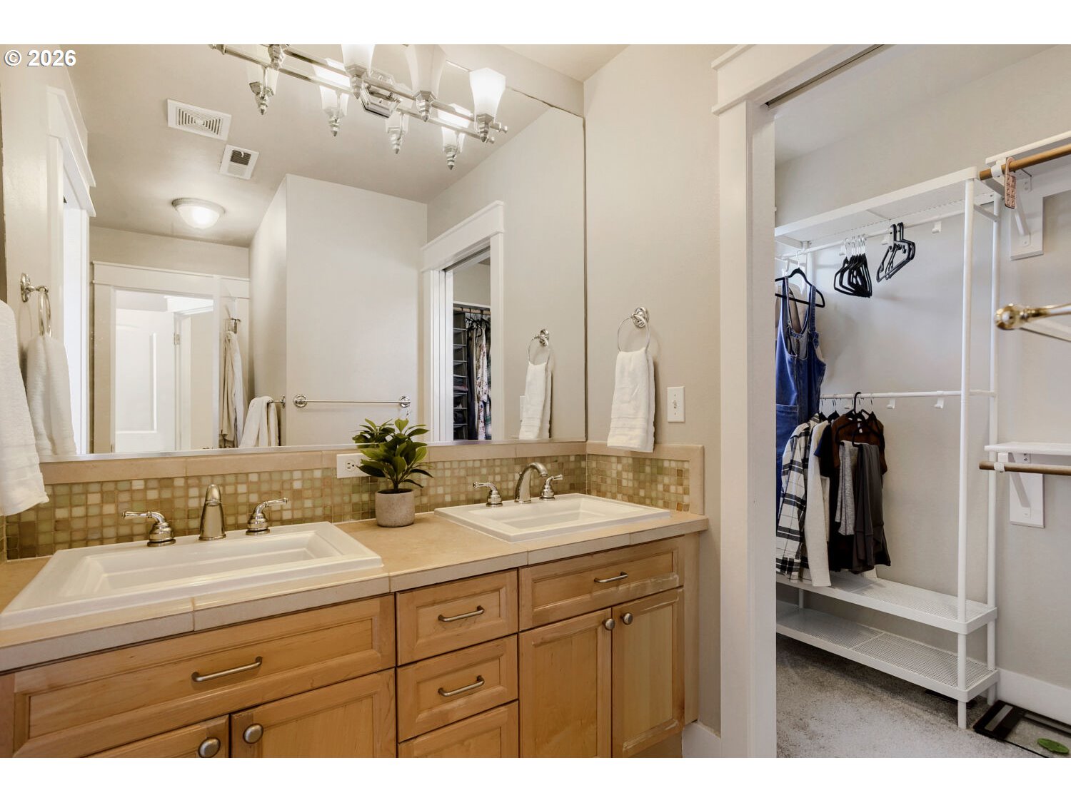 Photo #18: 604925169 Listing: Photo #18