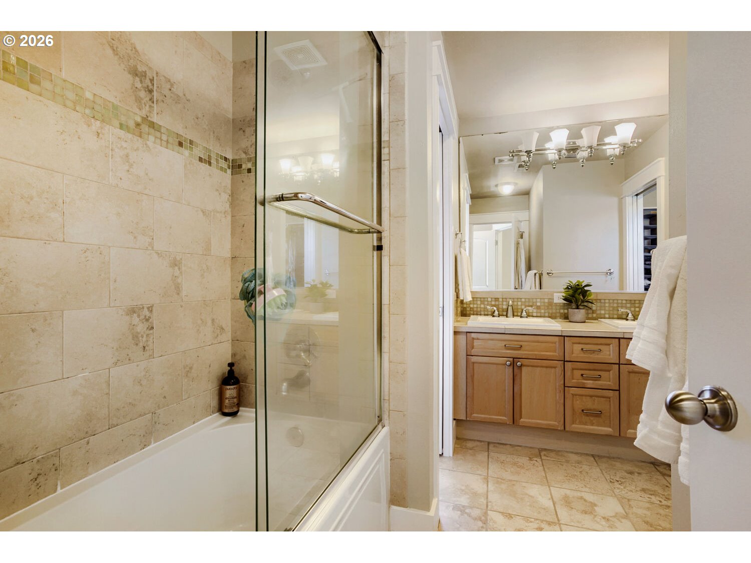 Photo #17: 604925169 Listing: Photo #17