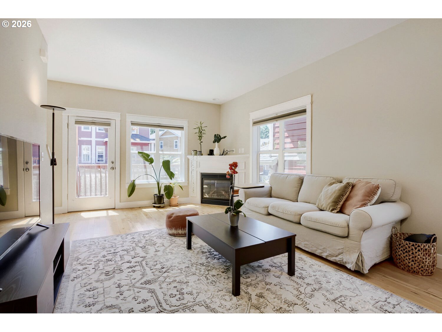 Photo #4: 604925169 Listing: Photo #4