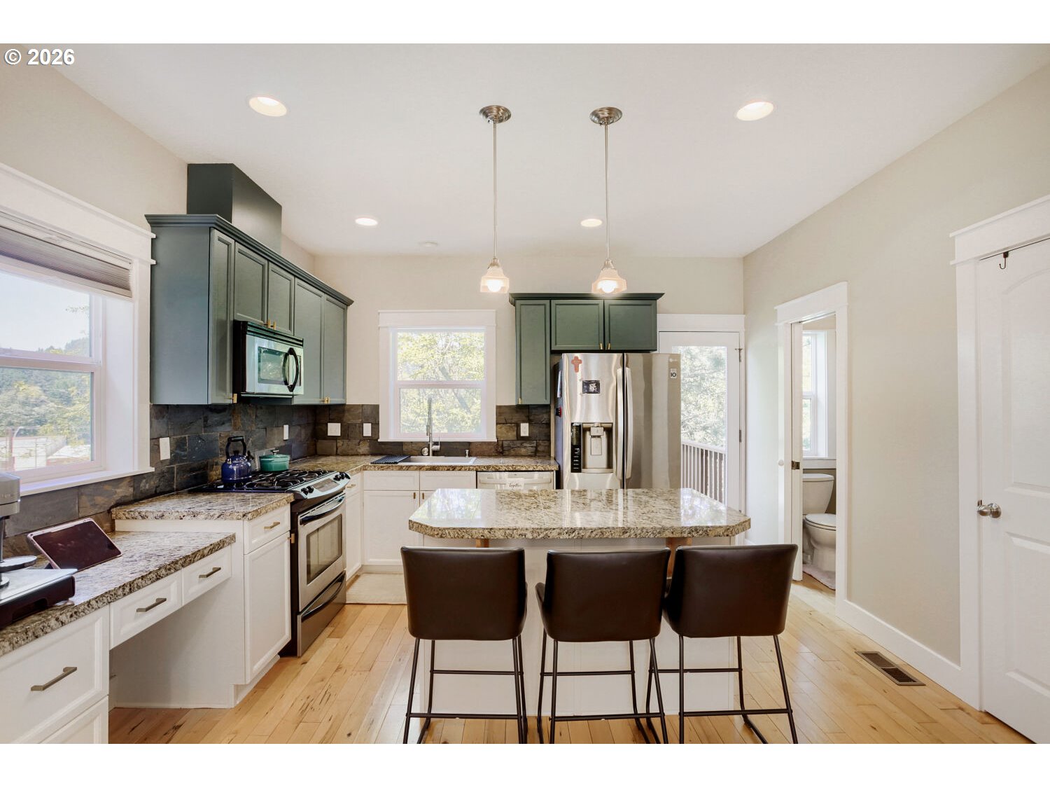 Photo #10: 604925169 Listing: Photo #10