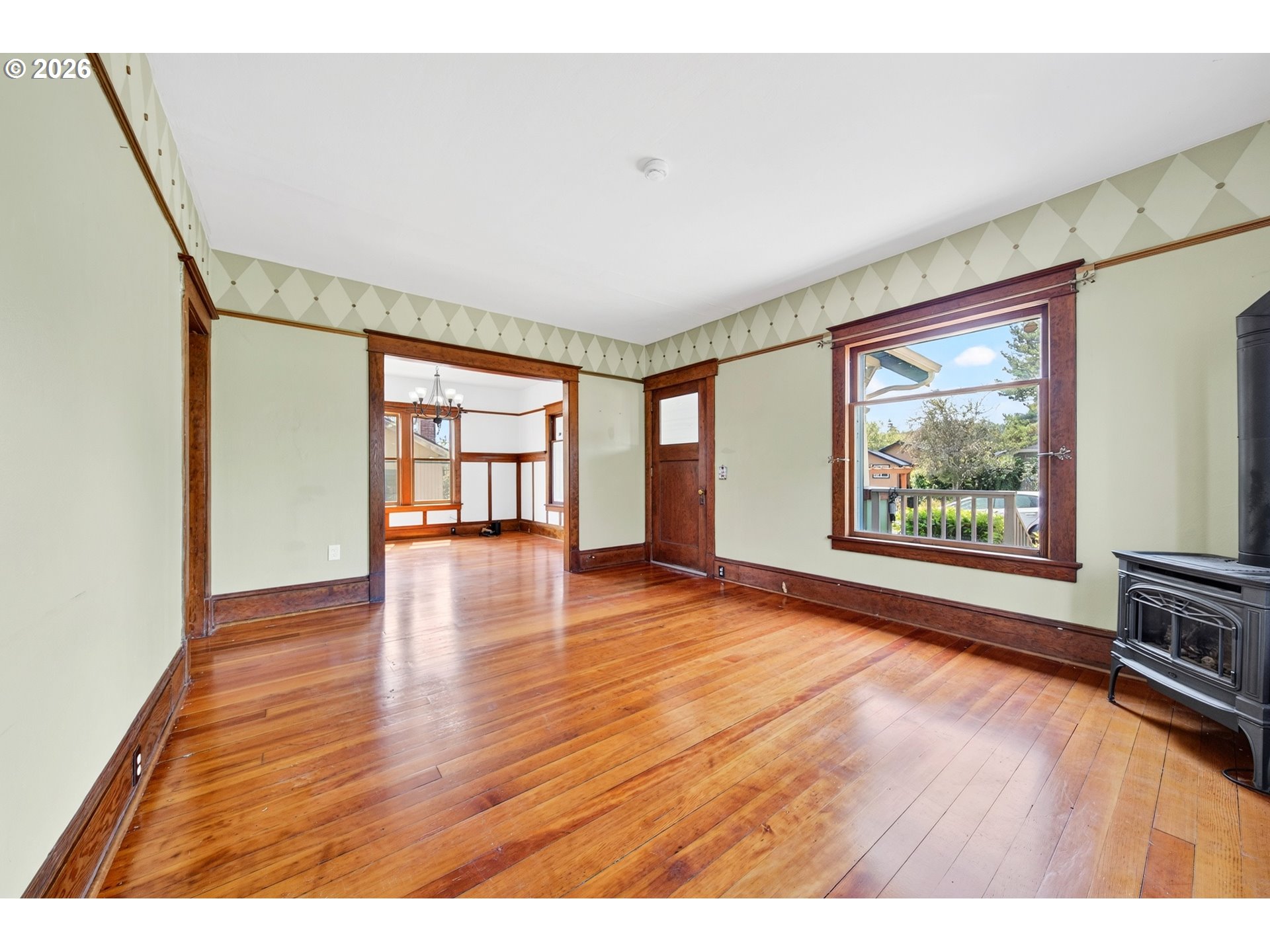1024 S 5TH ST, Coos Bay, OR 97420