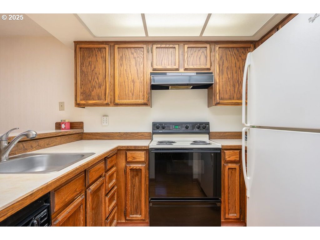 Photo #12: 605058337 Listing: Photo #12