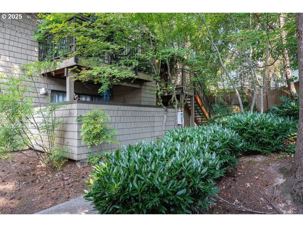 Photo #2: 605058337 Listing 