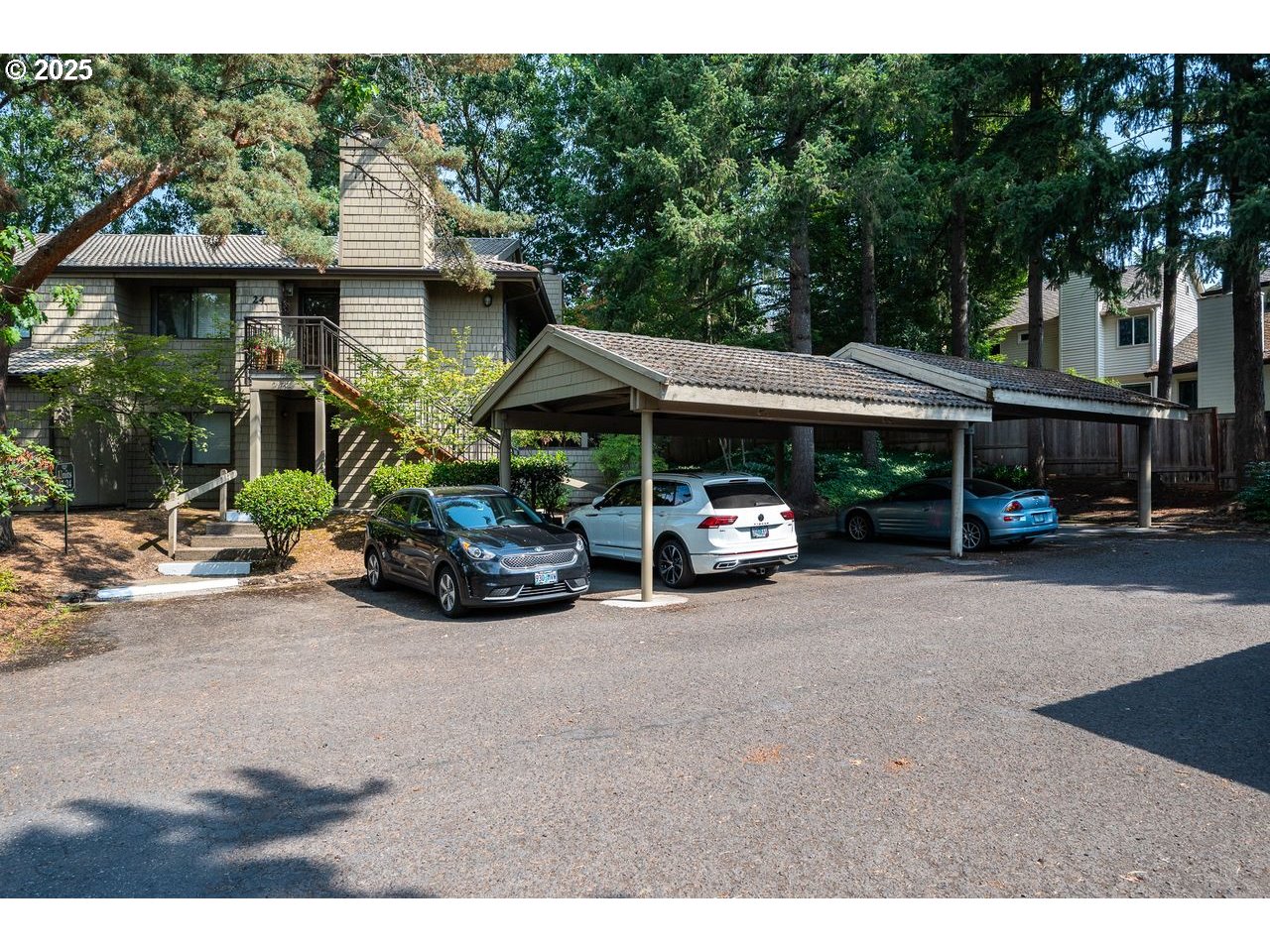 Photo #3: 605058337 Listing 