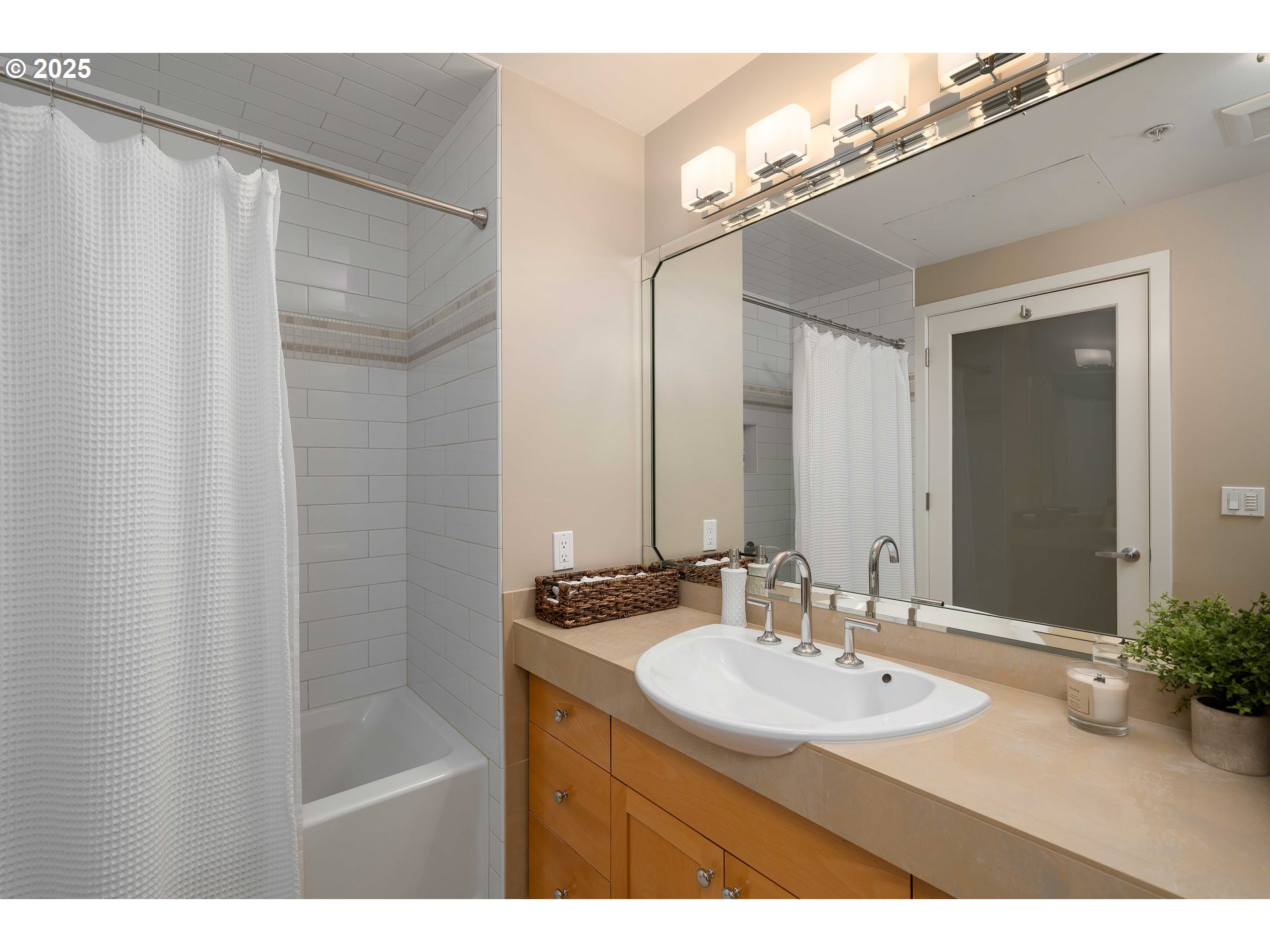 Photo #25: 605848030 Listing: Photo #25