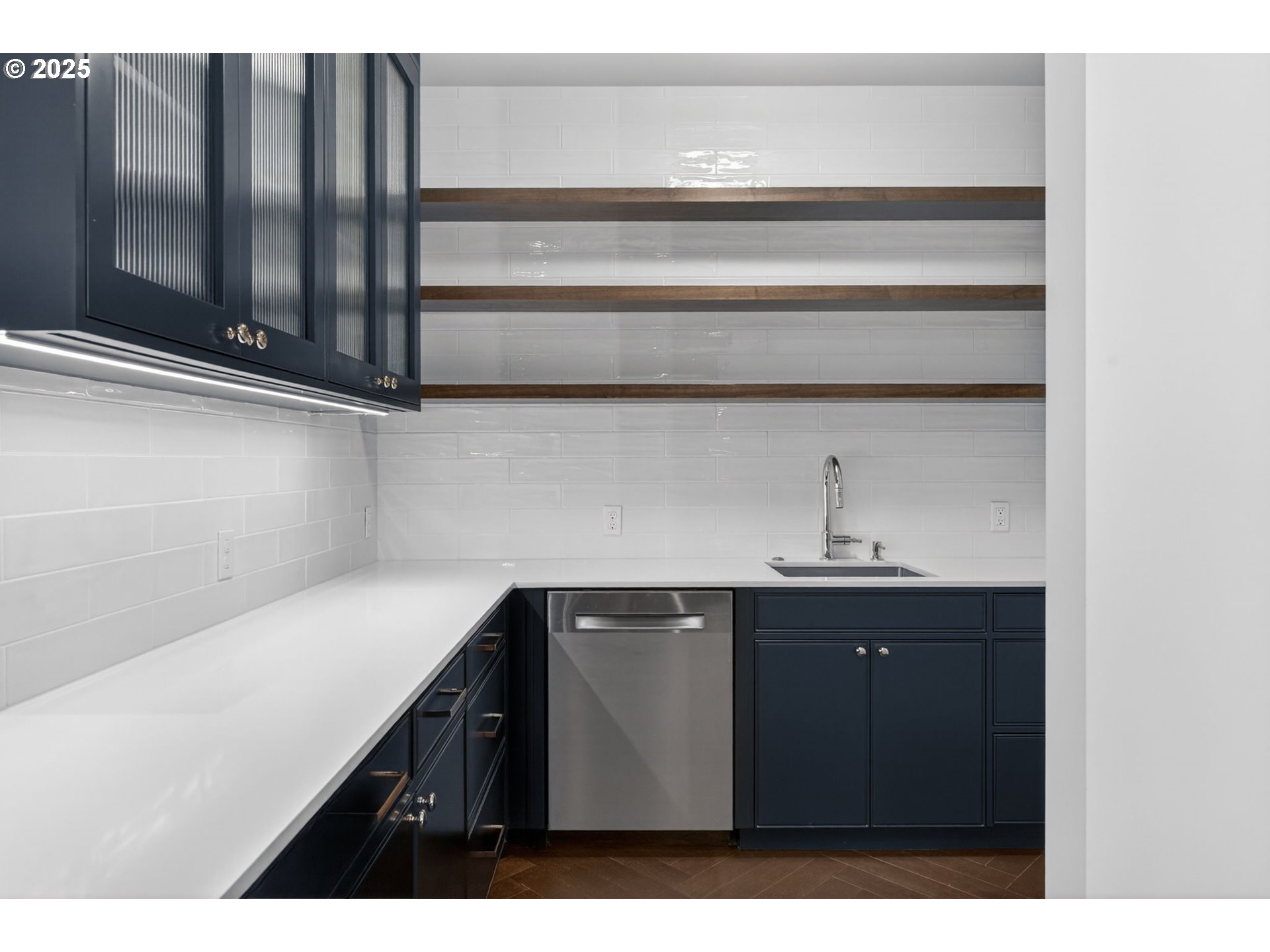 21 D AVE UNIT 5, Lake Oswego, OR, 97034