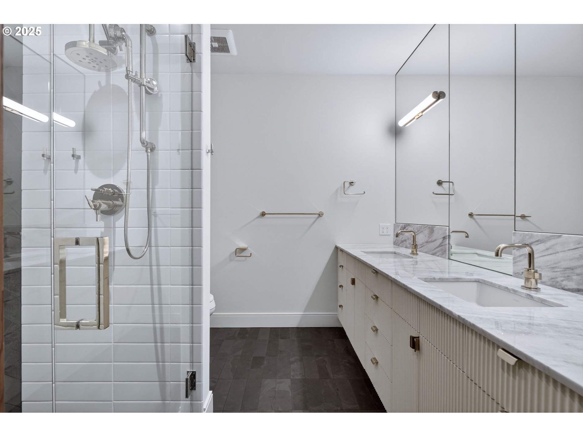 21 D AVE UNIT 5, Lake Oswego, OR, 97034