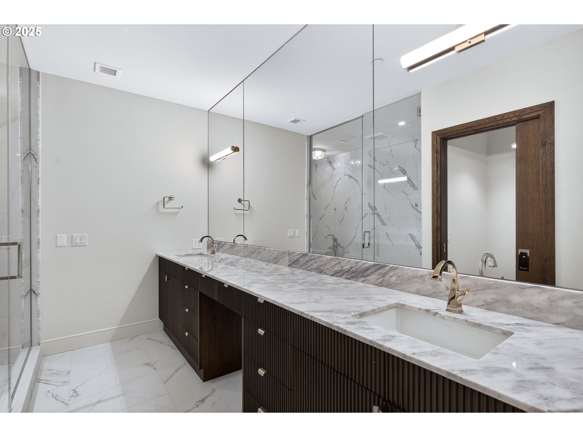 21 D AVE UNIT 5, Lake Oswego, OR, 97034