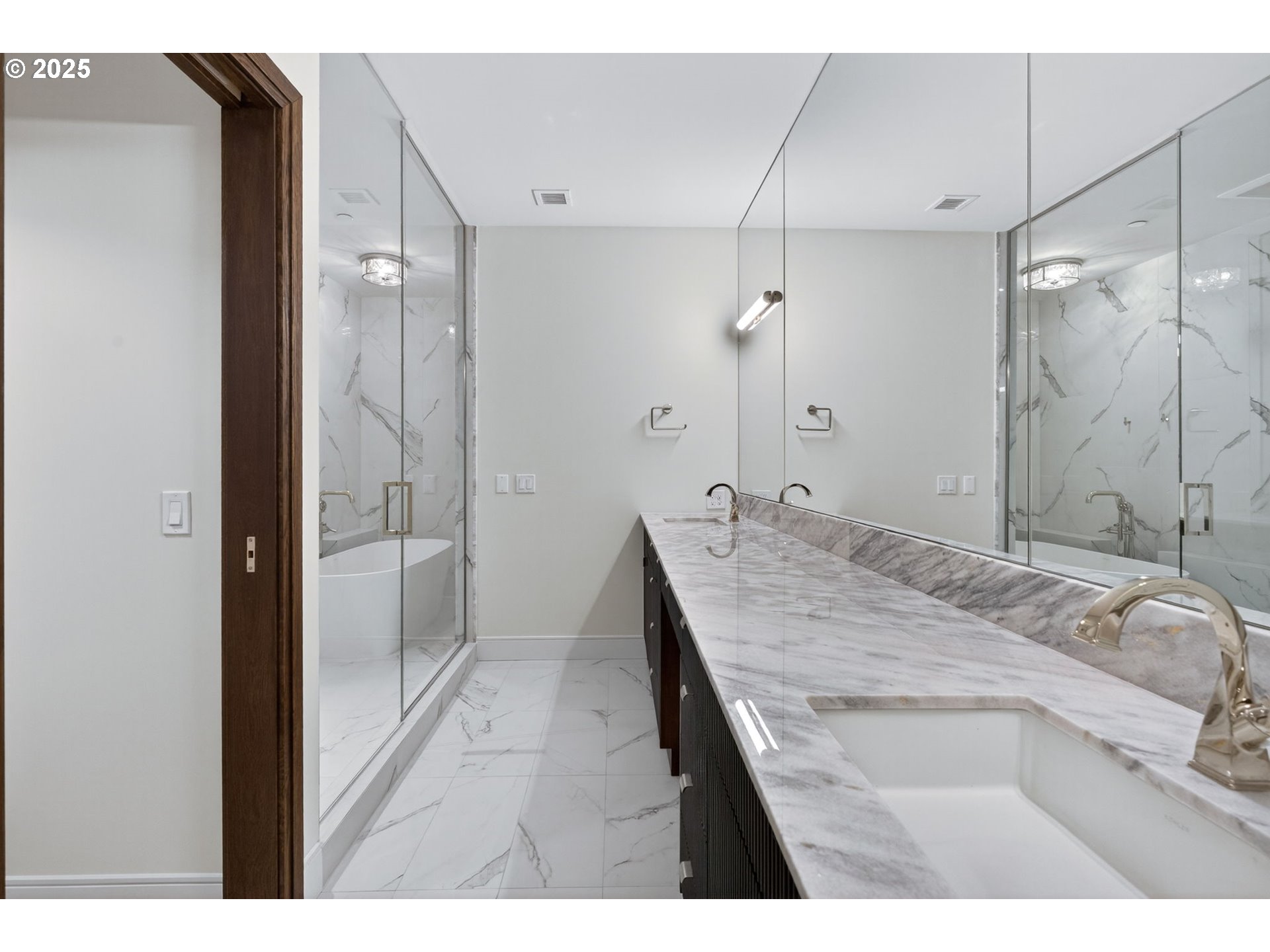 21 D AVE UNIT 5, Lake Oswego, OR, 97034