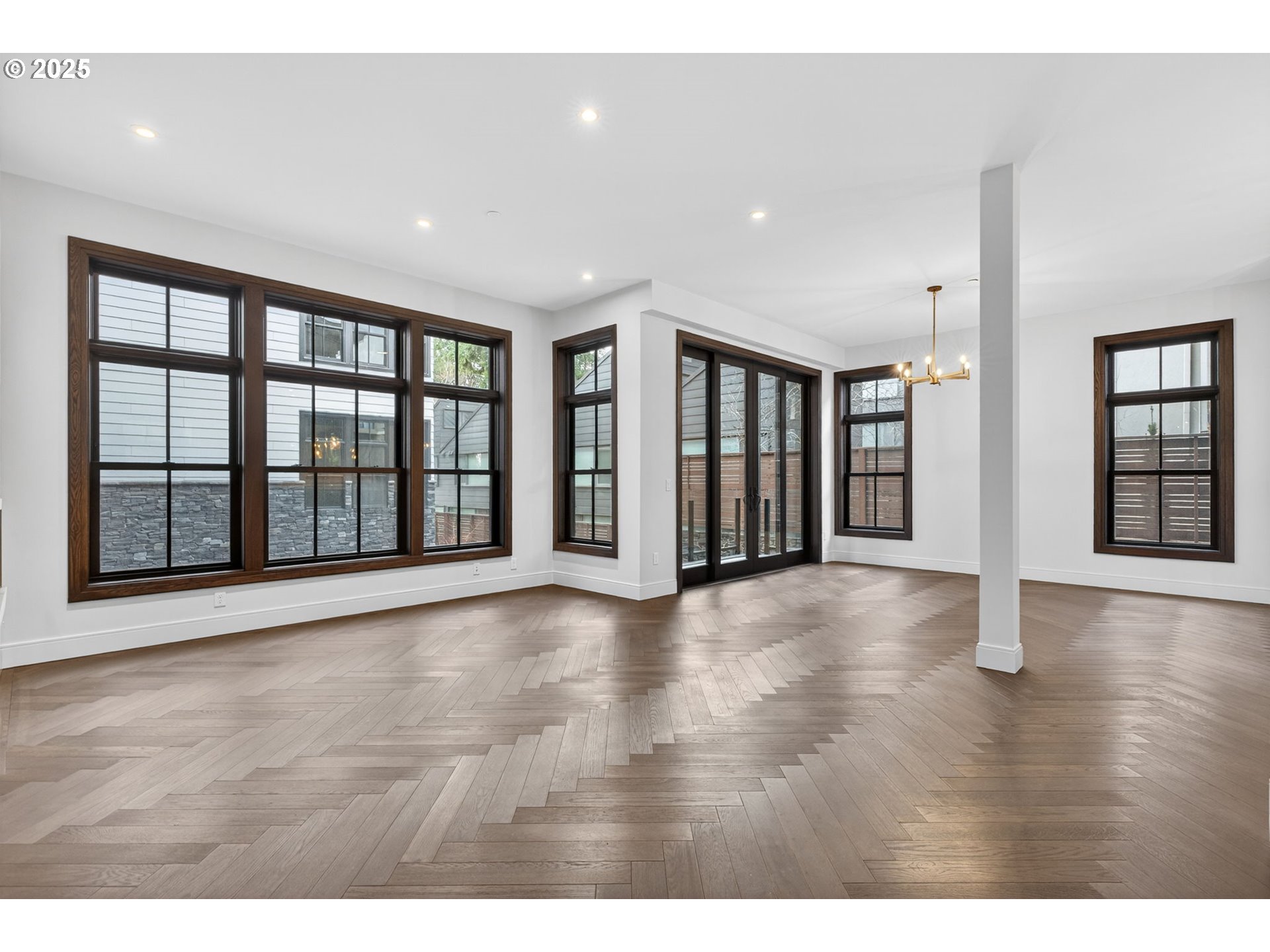 21 D AVE UNIT 5, Lake Oswego, OR, 97034