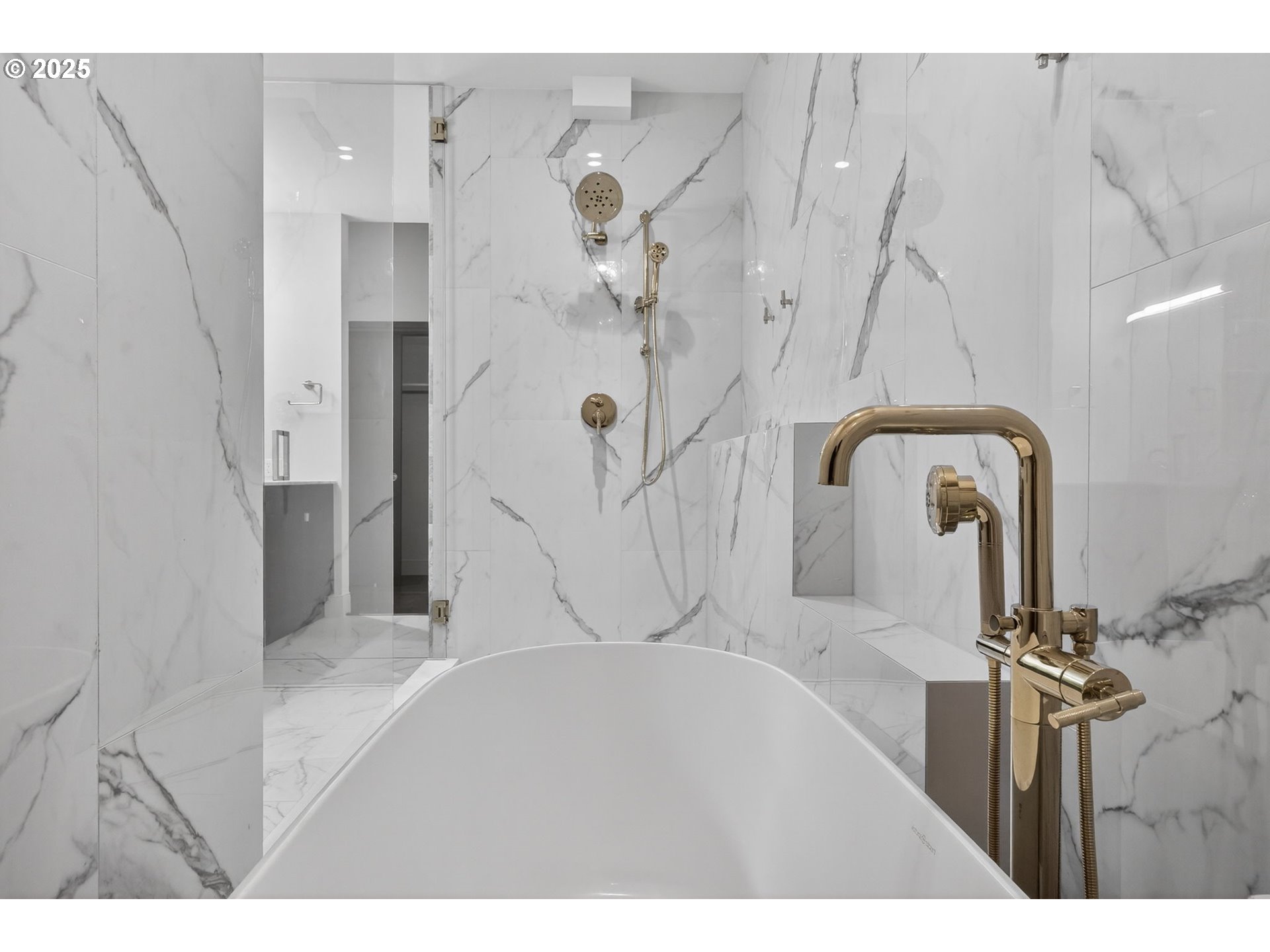 21 D AVE UNIT 5, Lake Oswego, OR, 97034