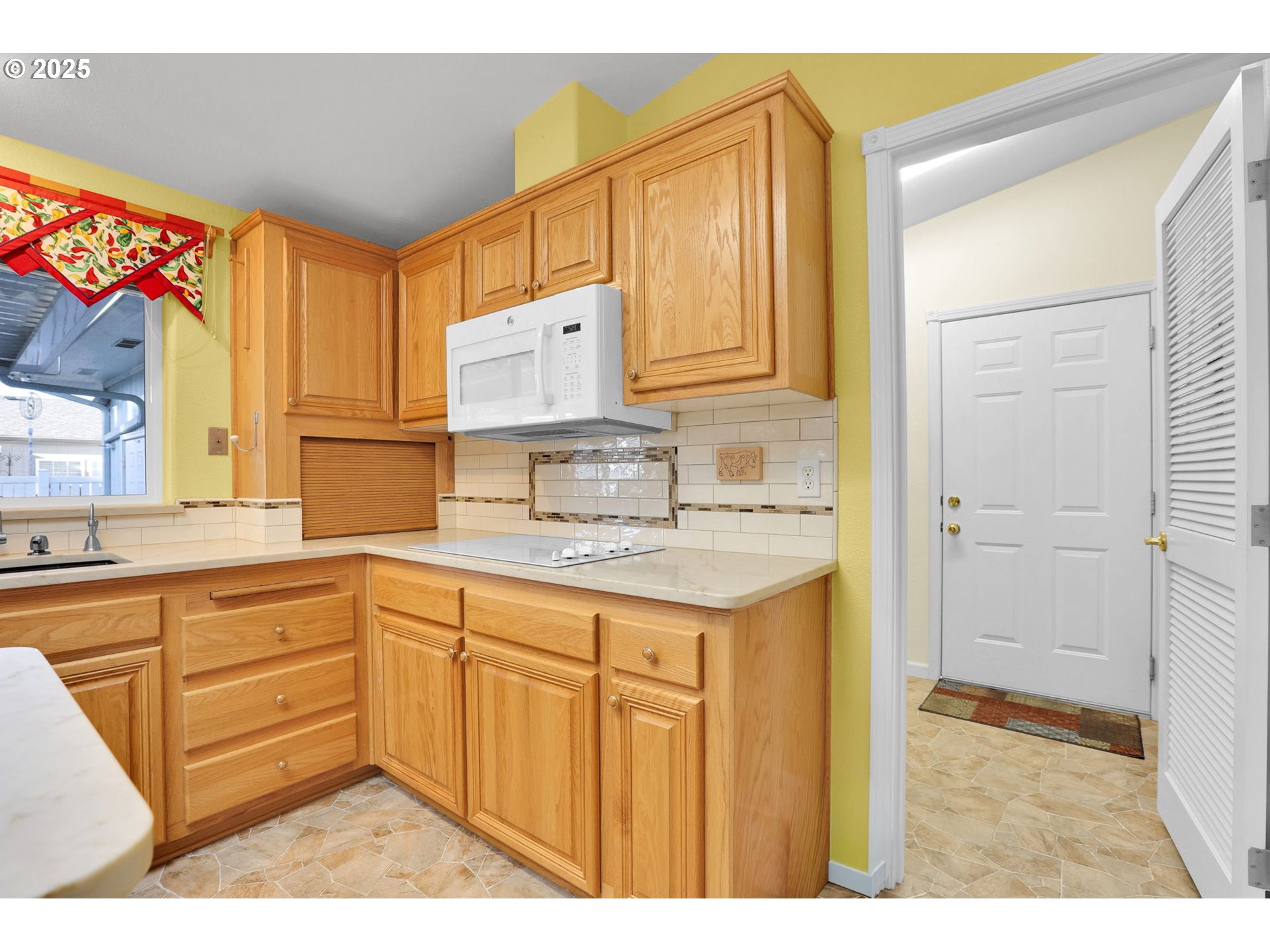 2488 NORTHAMPTON, Eugene, OR, 97404