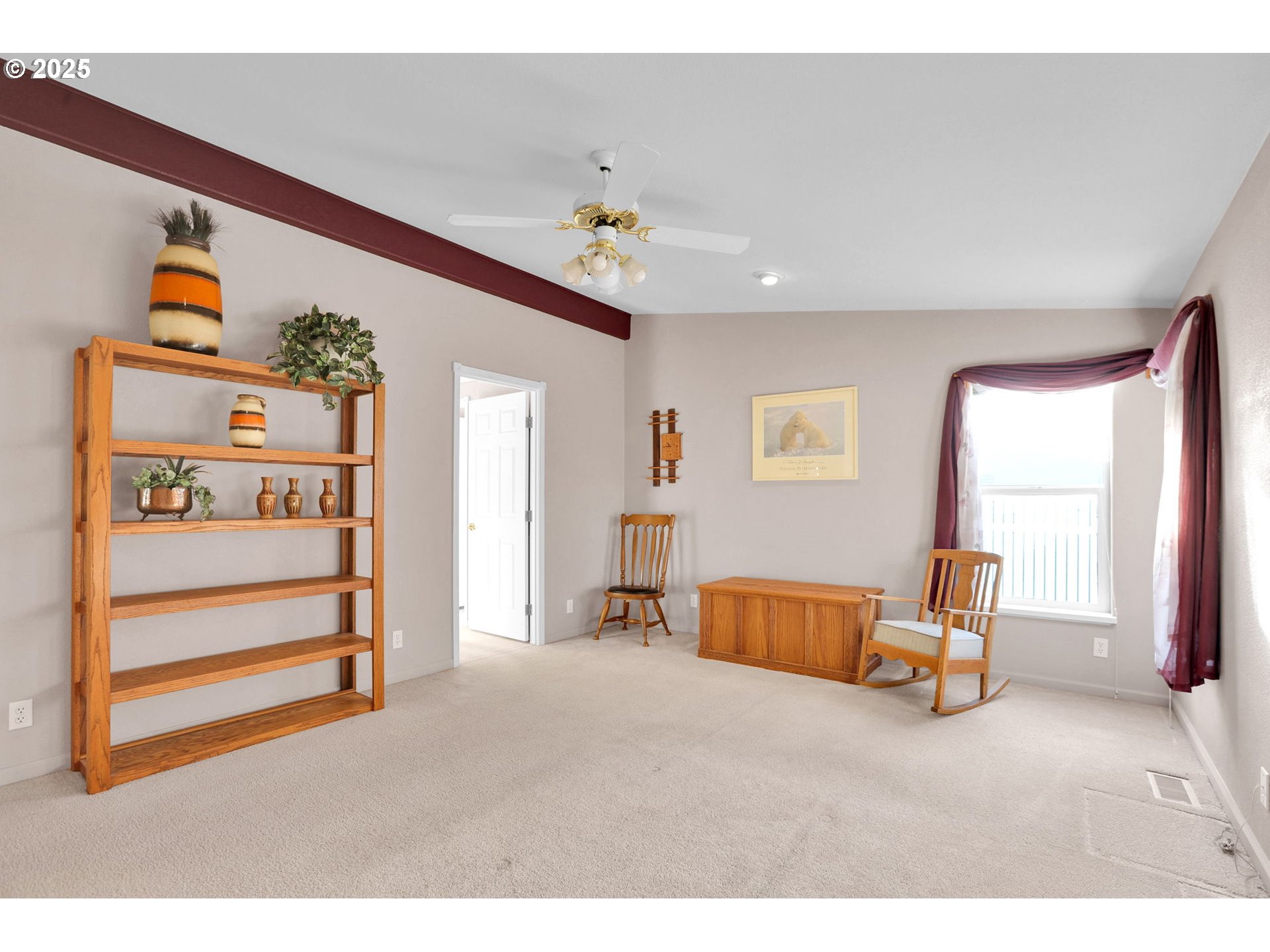 2488 NORTHAMPTON, Eugene, OR, 97404