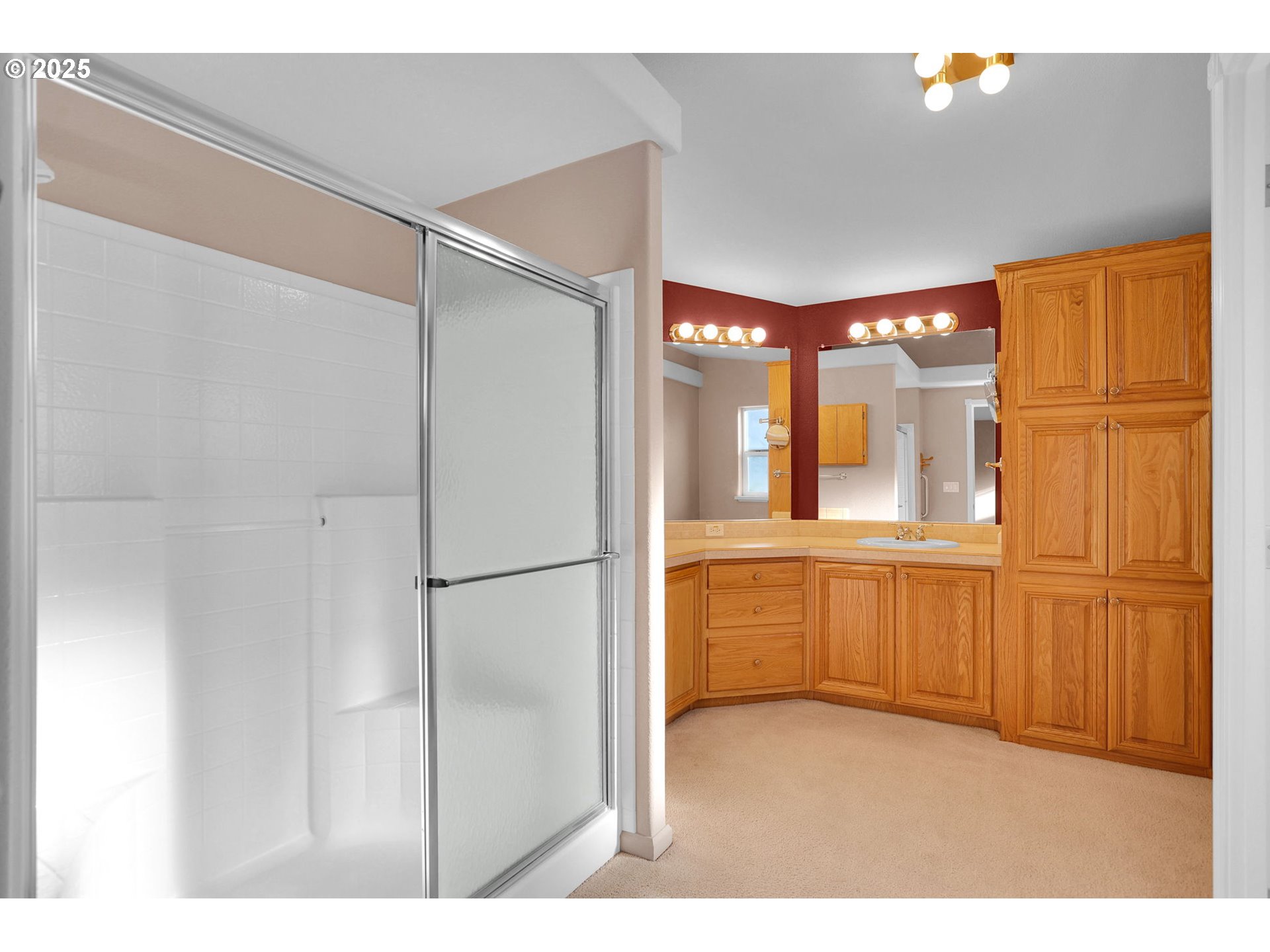 2488 NORTHAMPTON, Eugene, OR, 97404