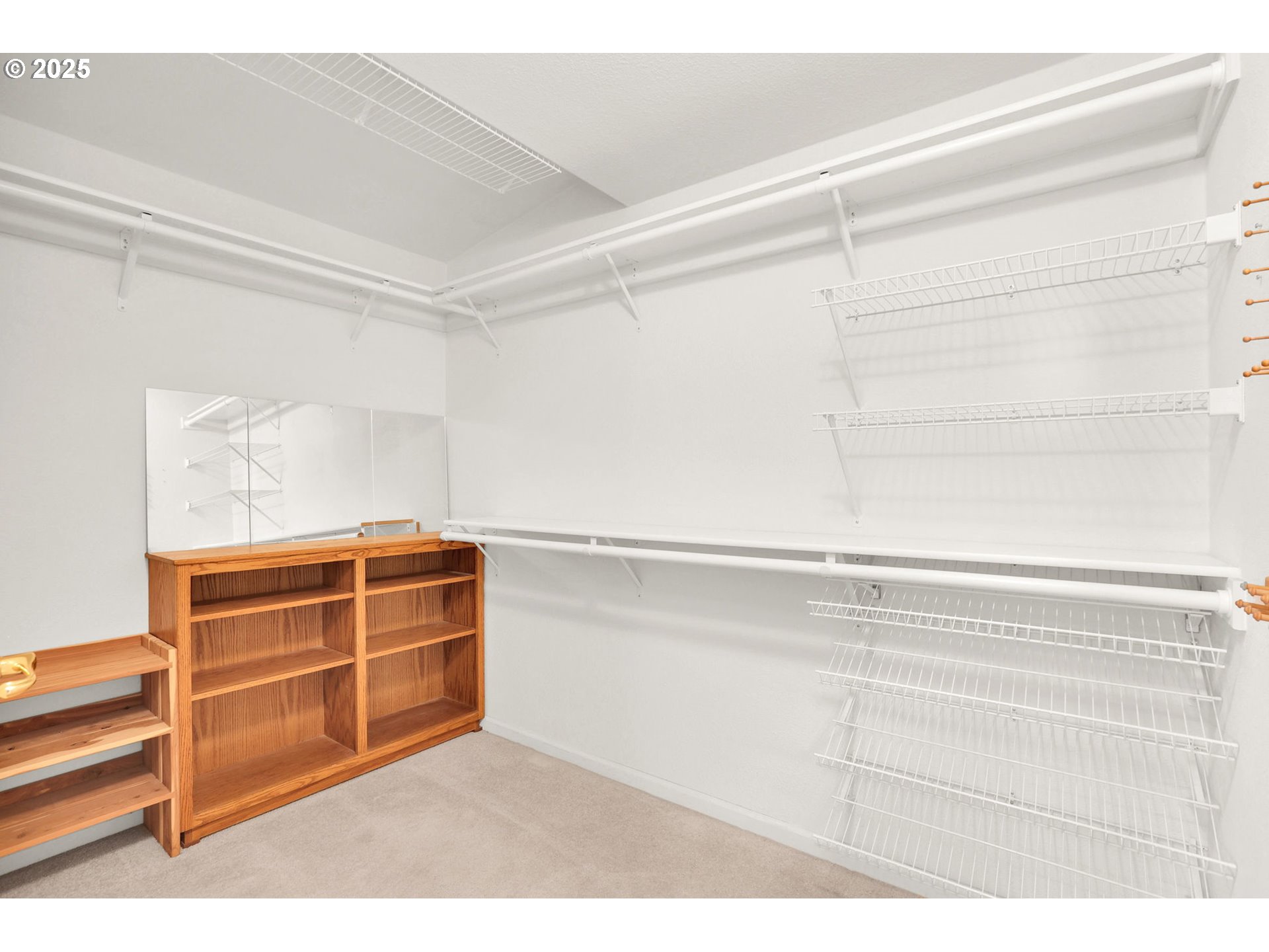 2488 NORTHAMPTON, Eugene, OR, 97404