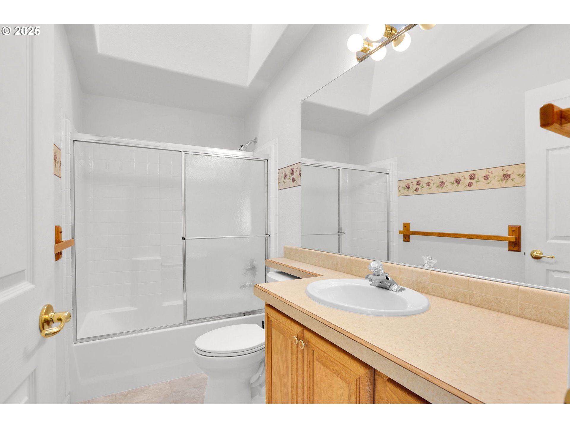 2488 NORTHAMPTON, Eugene, OR, 97404