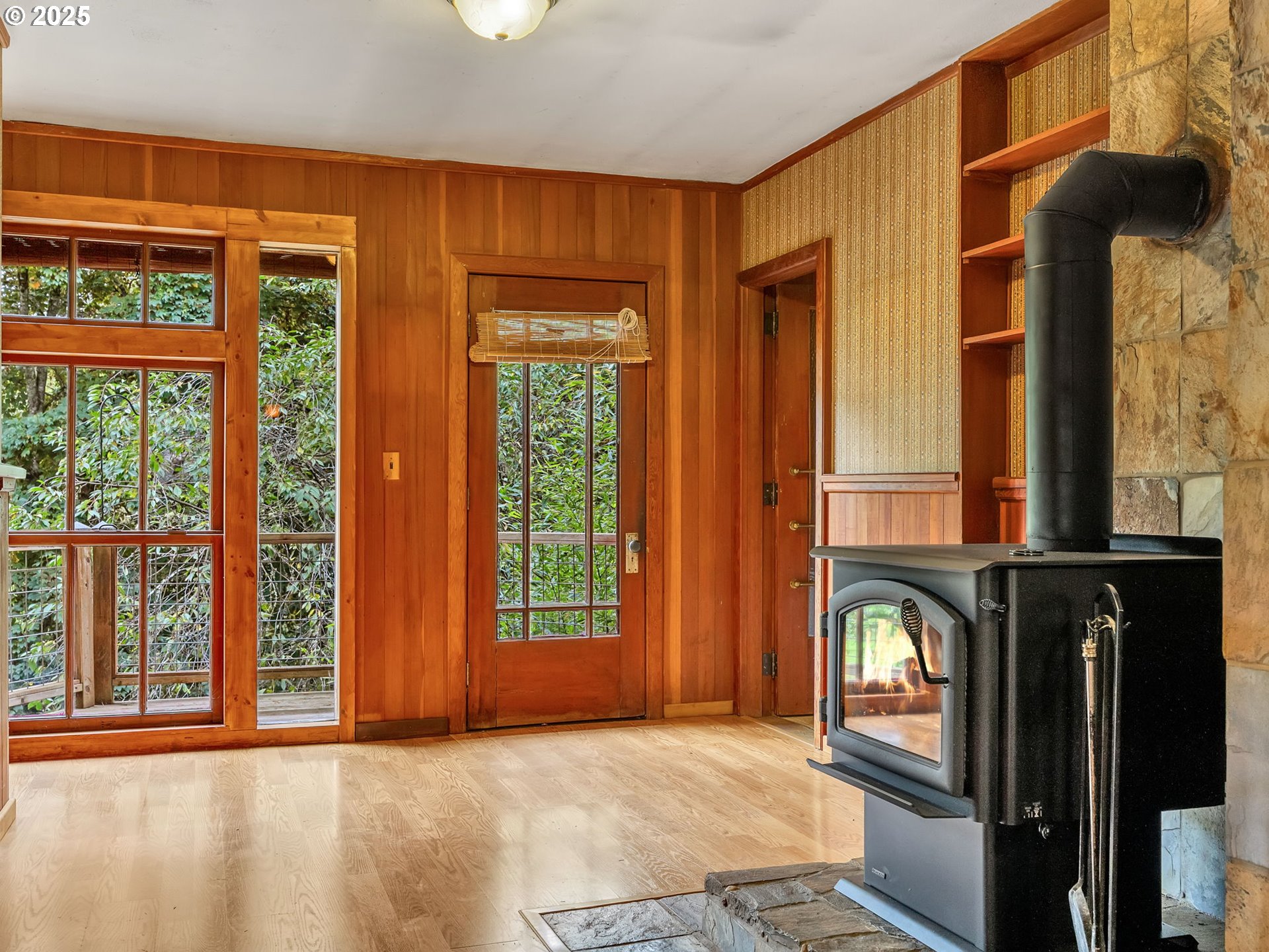 44072 Anderson LN, Astoria, OR, 97103