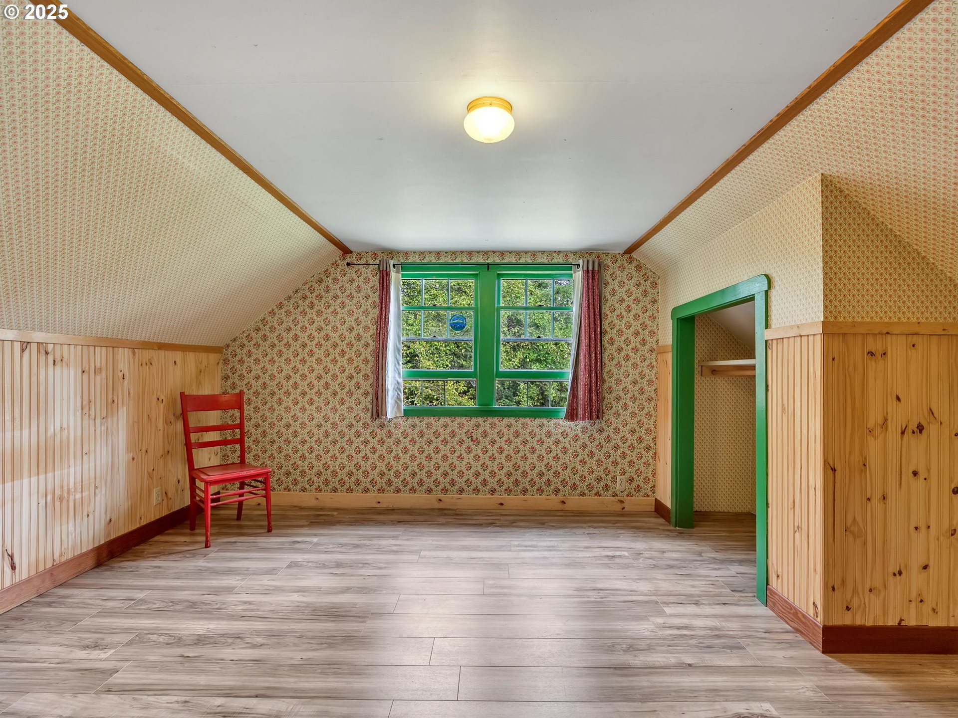 44072 Anderson LN, Astoria, OR, 97103