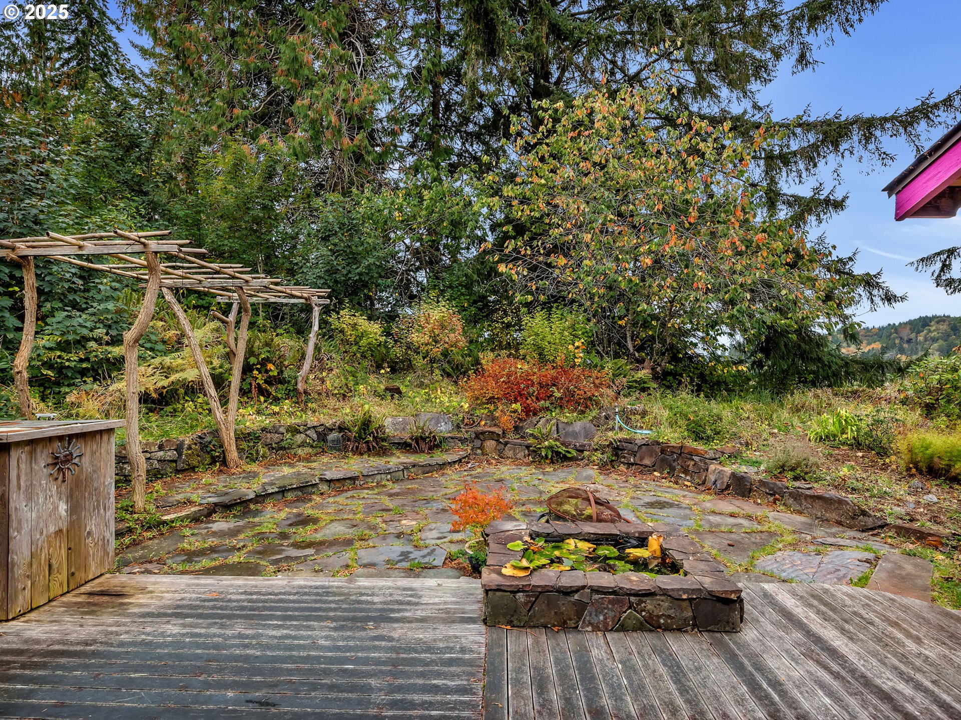 44072 Anderson LN, Astoria, OR, 97103