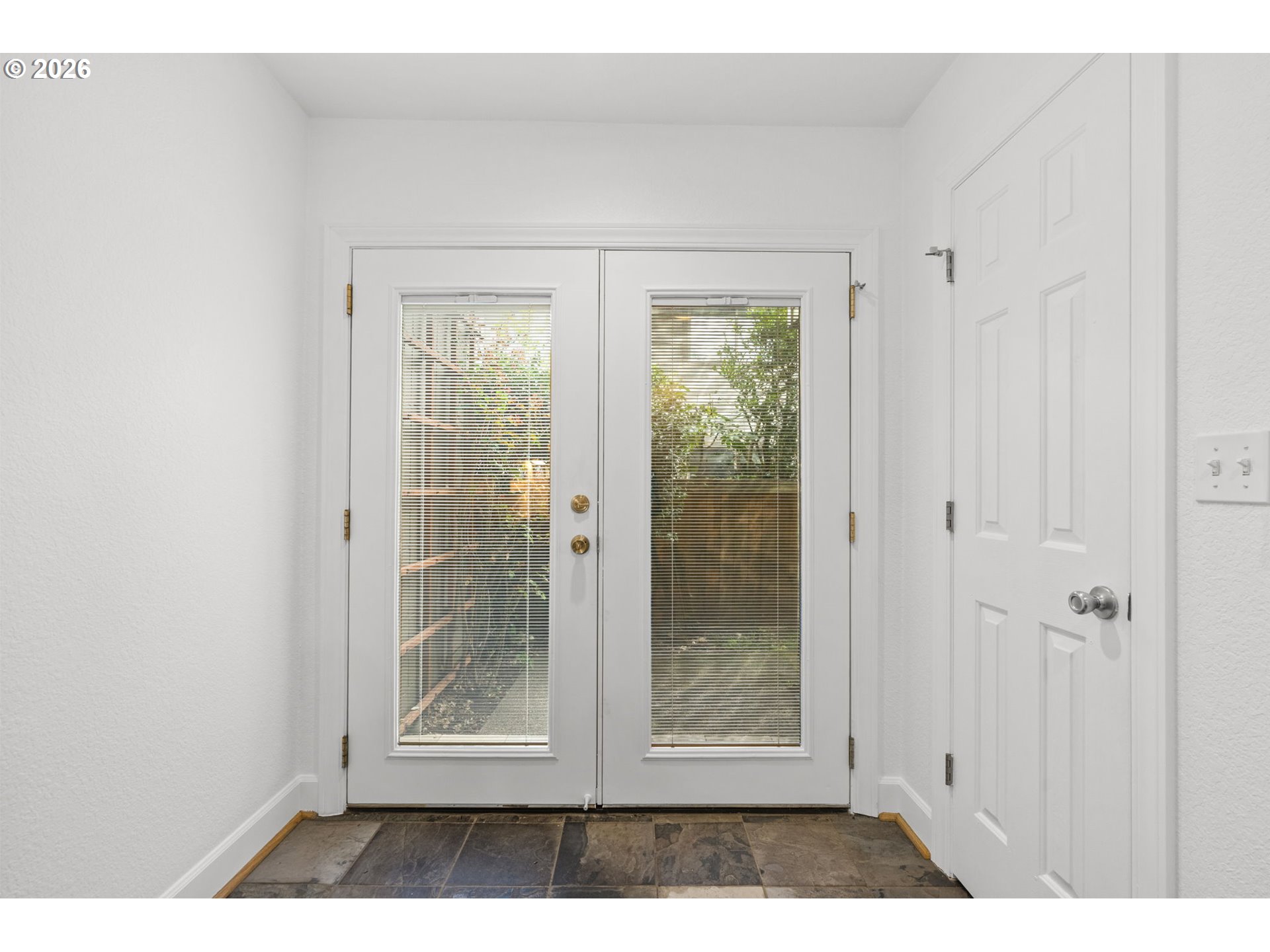 Photo #11: 606987287 Listing: Photo #11