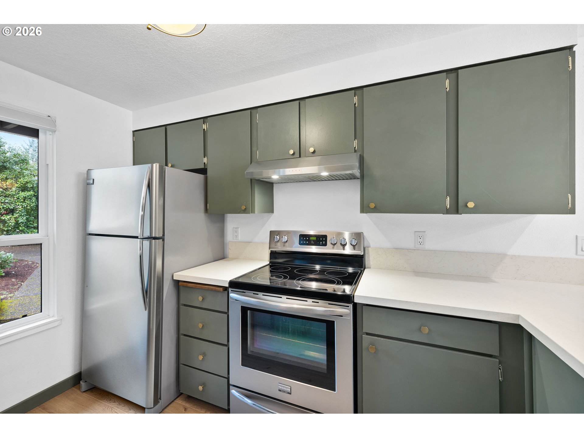 Photo #8: 607747174 Listing: Photo #8