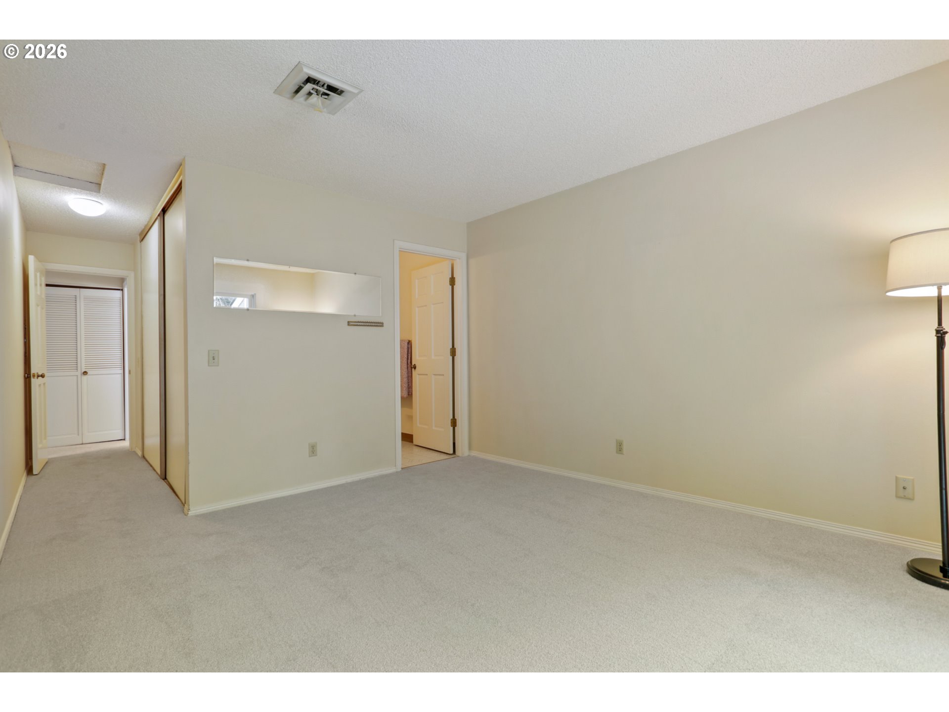 Photo #16: 608207593 Listing: Photo #16