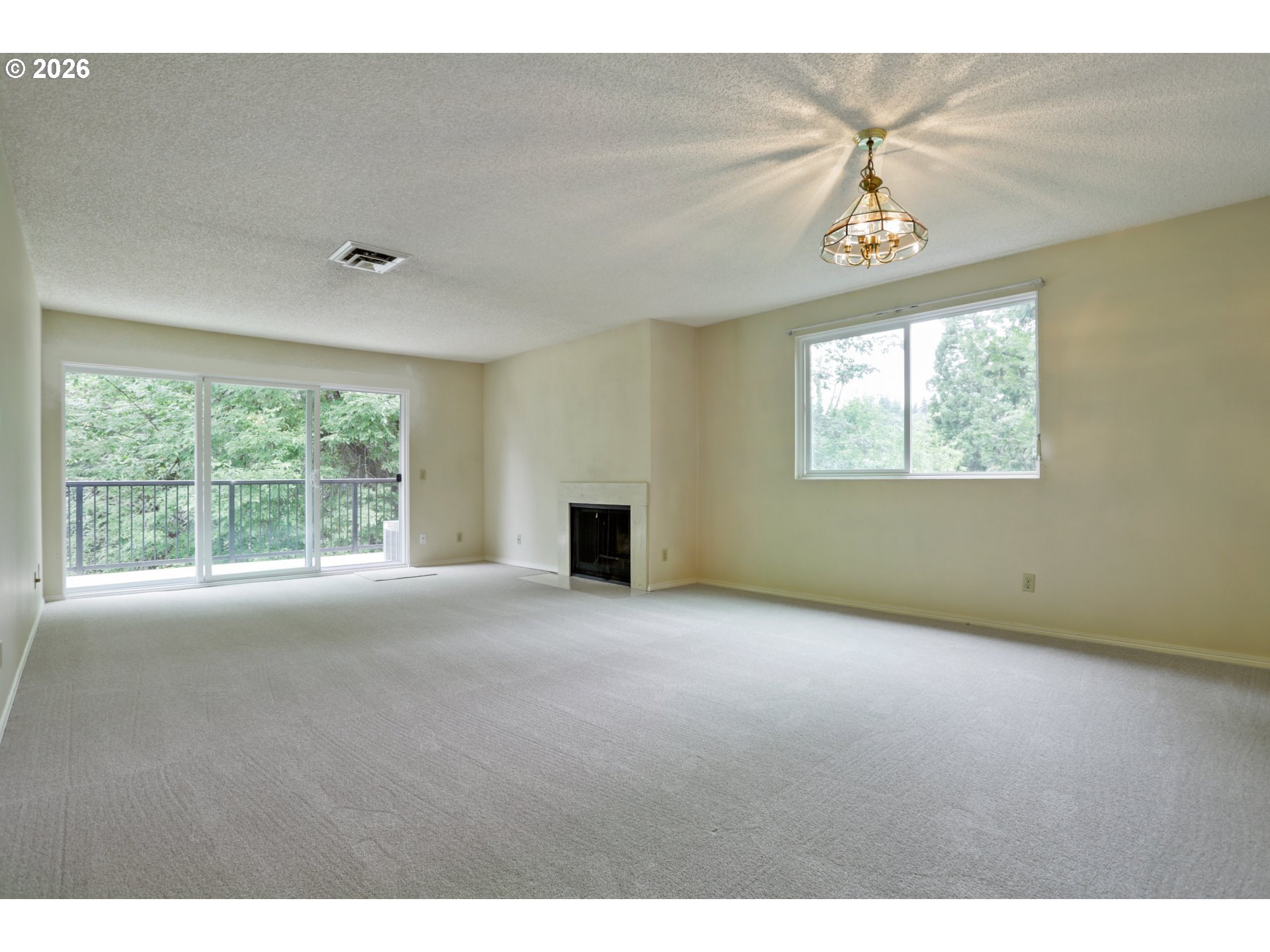 Photo #6: 608207593 Listing: Photo #6