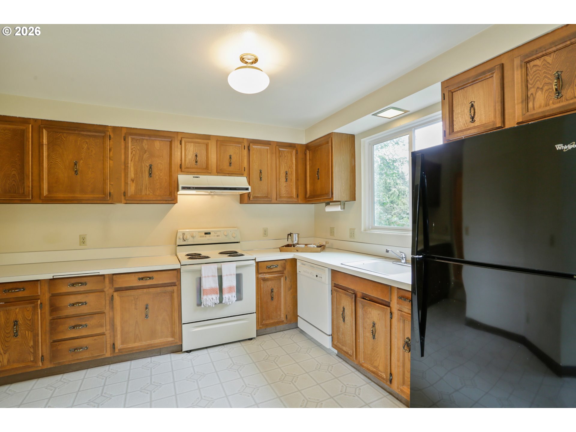 Photo #9: 608207593 Listing: Photo #9