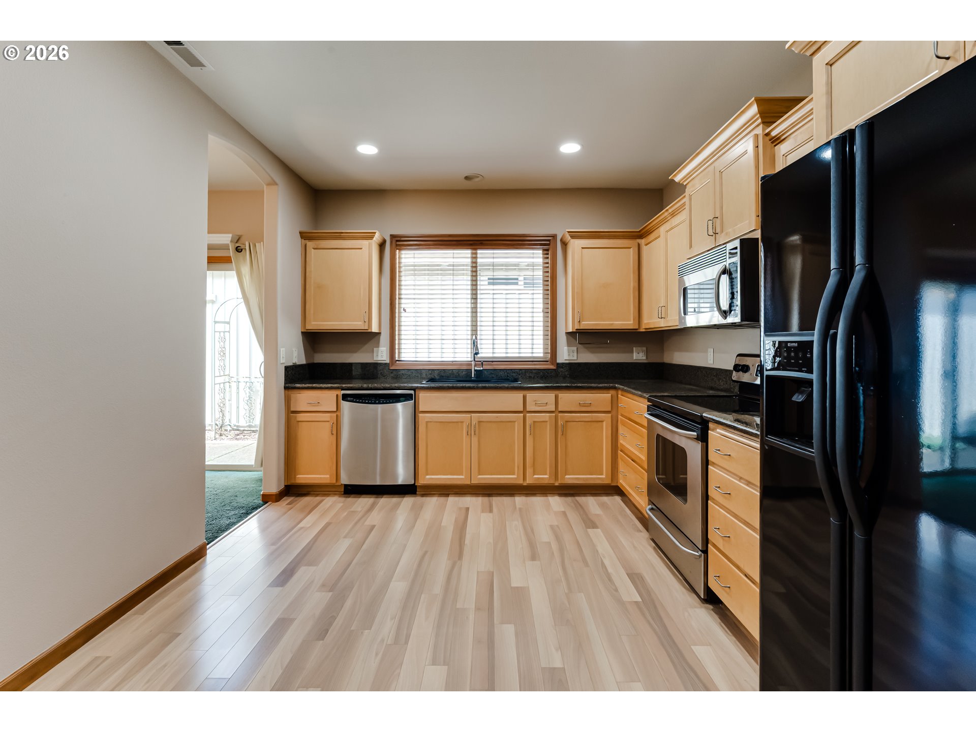 2099 LAKE SHORE DR, Eugene, OR, 97408