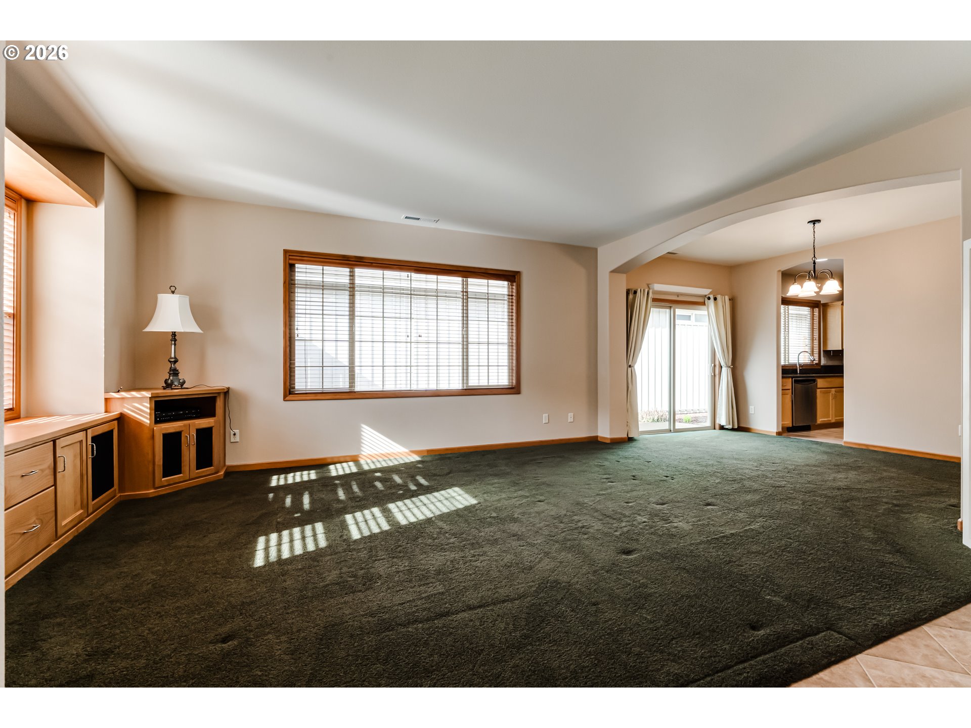 2099 LAKE SHORE DR, Eugene, OR, 97408