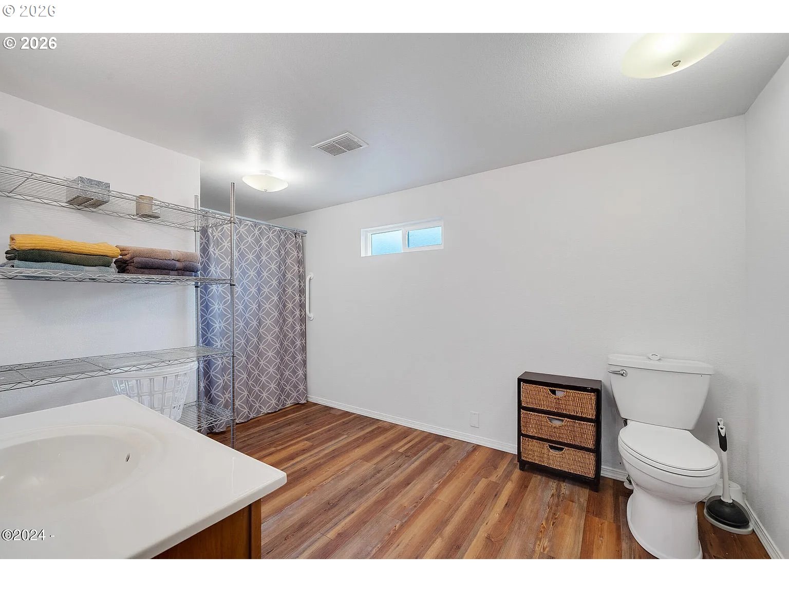 624 S S Dolphin ST, Rockaway Beach, OR, 97136