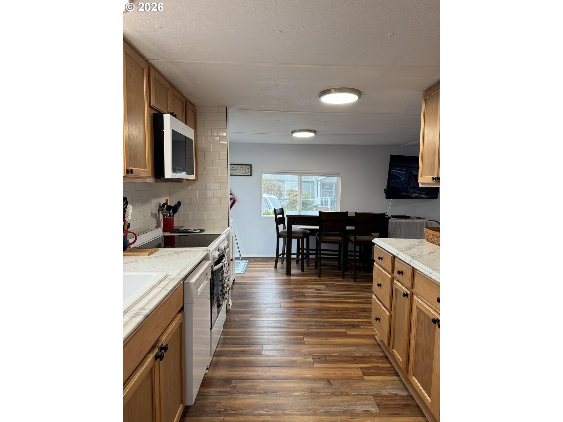 624 S S Dolphin ST, Rockaway Beach, OR, 97136