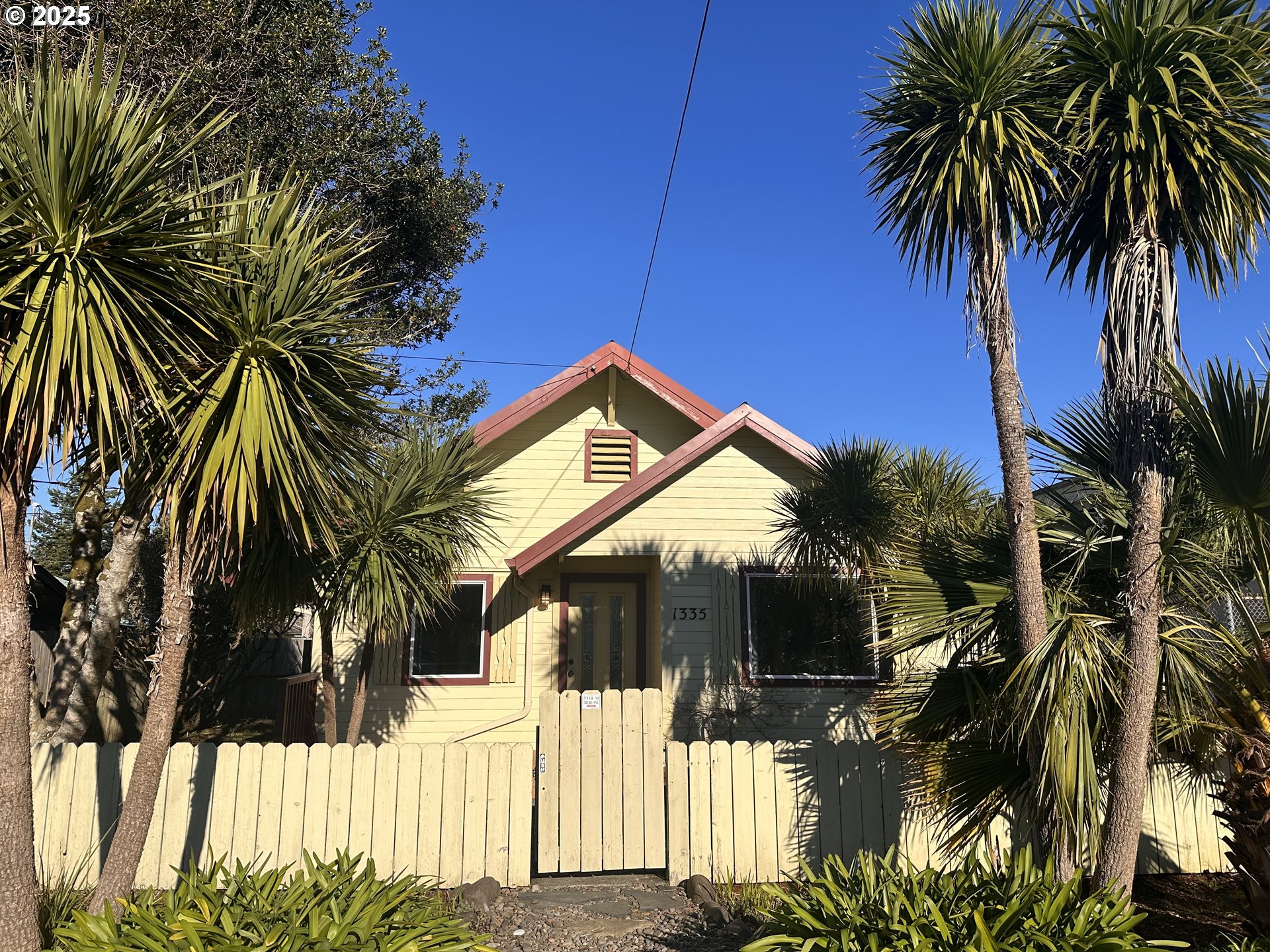 1495 8TH ST, Florence, OR, 97439