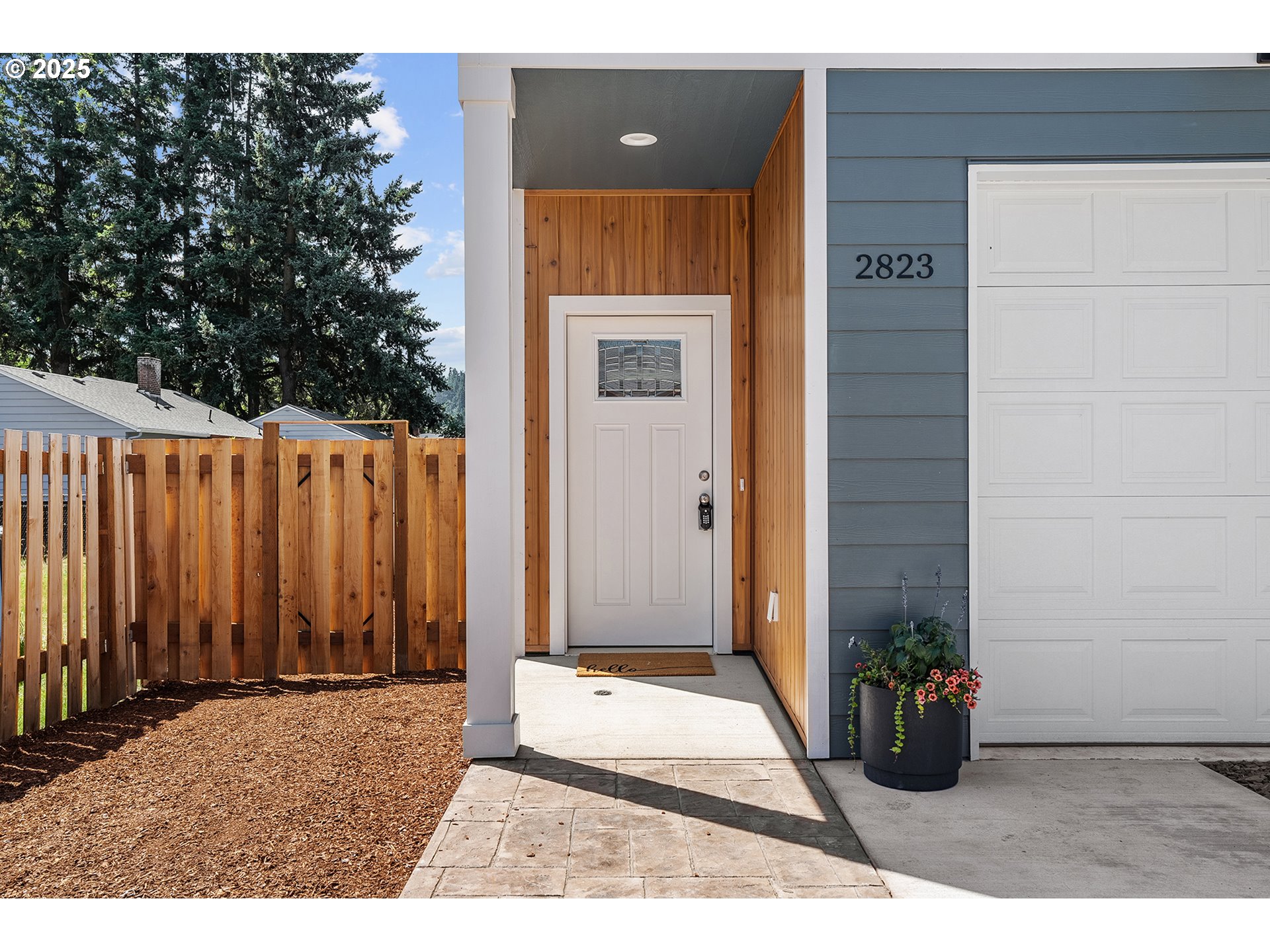 Photo #3: 610227350 Listing 