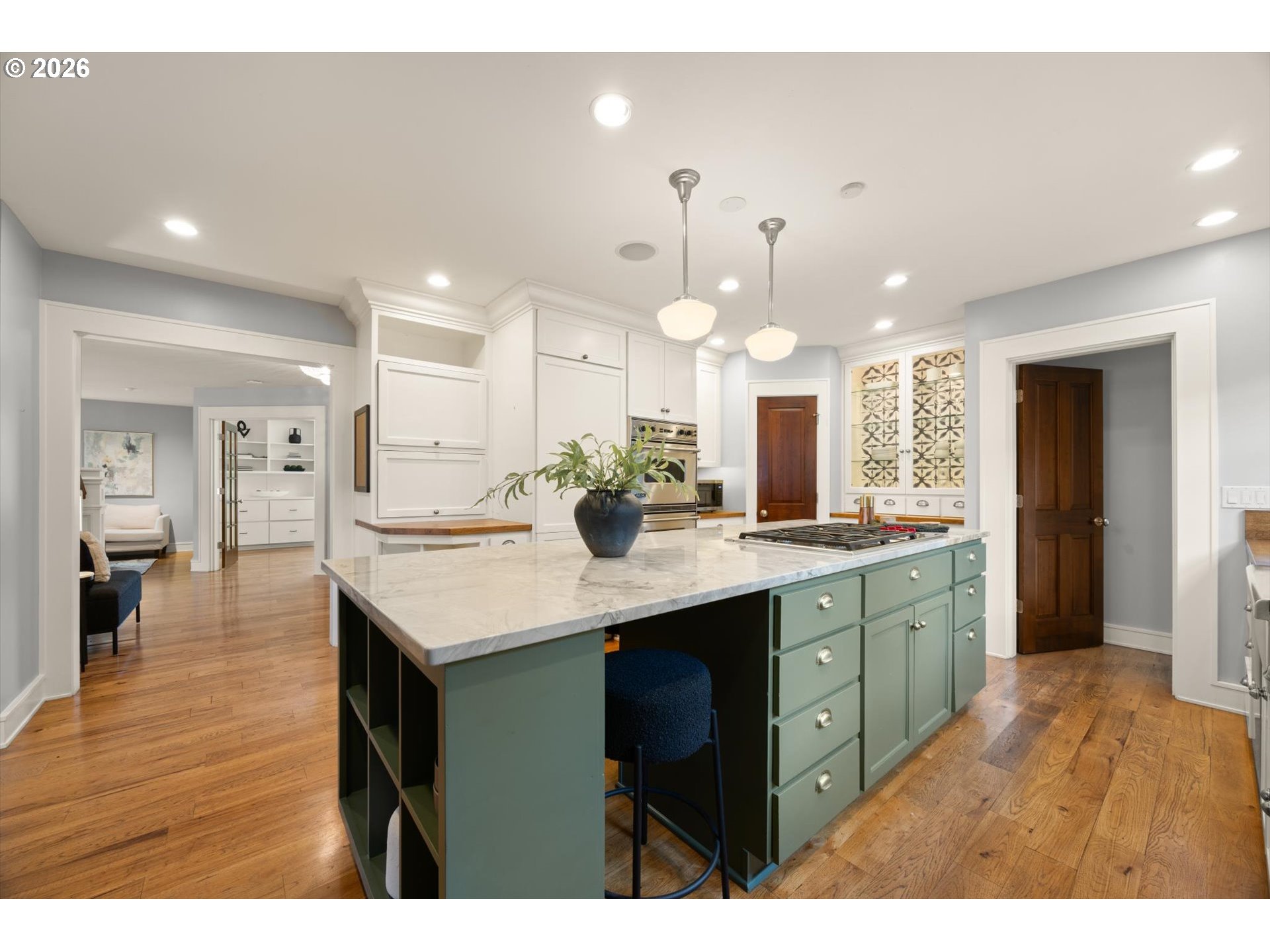 4368 LAKEVIEW BLVD, Lake Oswego, OR, 97035