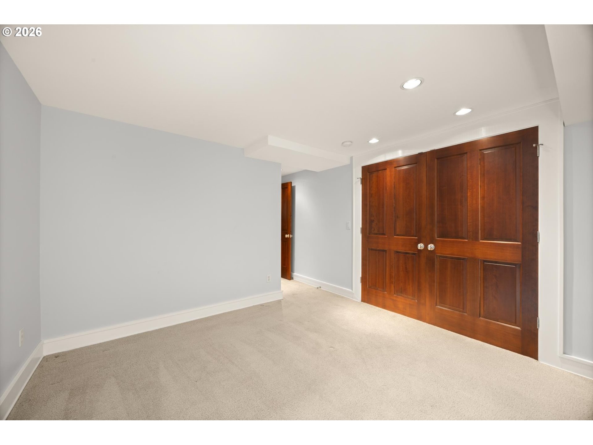 4368 LAKEVIEW BLVD, Lake Oswego, OR, 97035