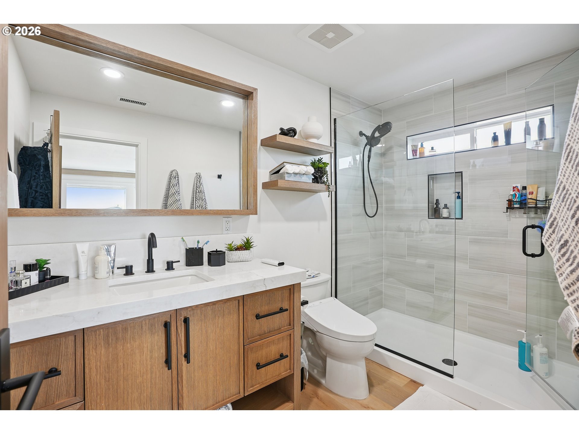 18989 NE Marine DR UNIT A6, Portland, OR, 97230